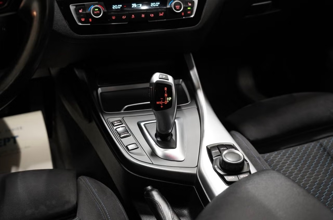 BMW 118 d 5-dörrars Steptronic 2018, bild 6/10