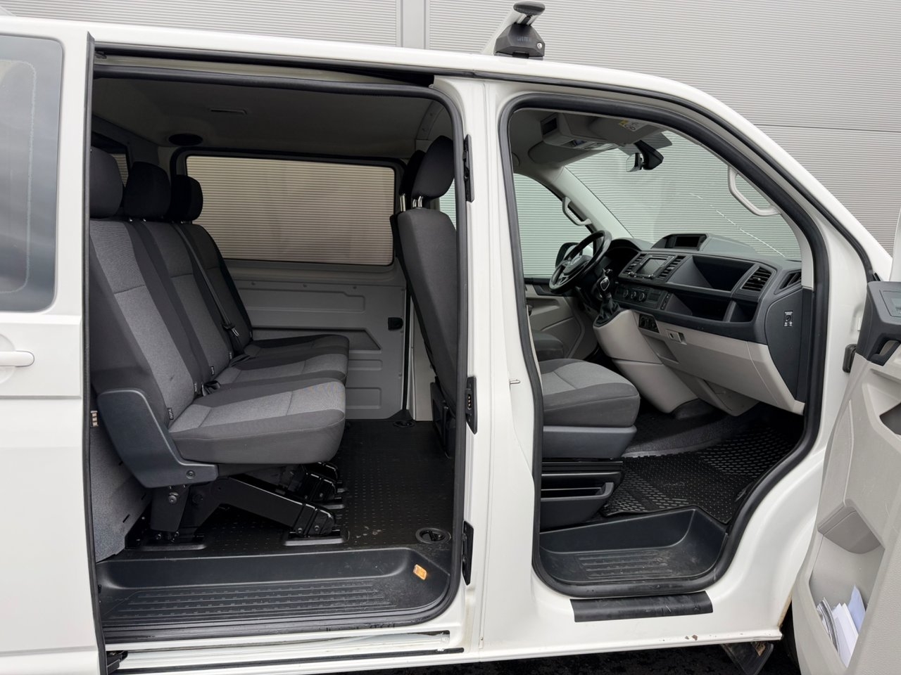 Volkswagen Transporter 2018, bild 5/10