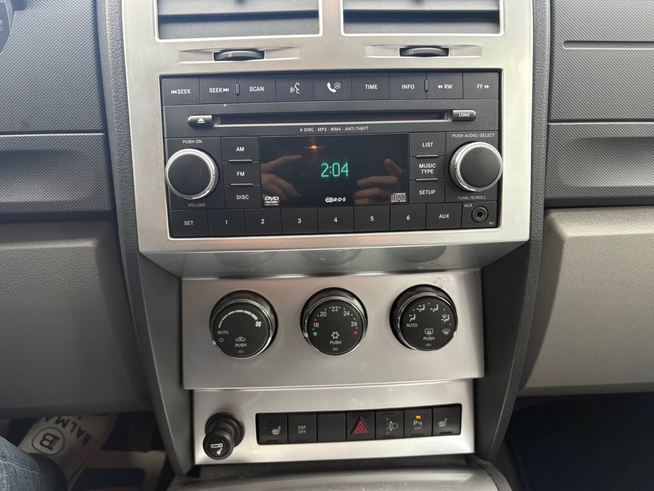 Dodge Nitro 2008, kuva 6/10
