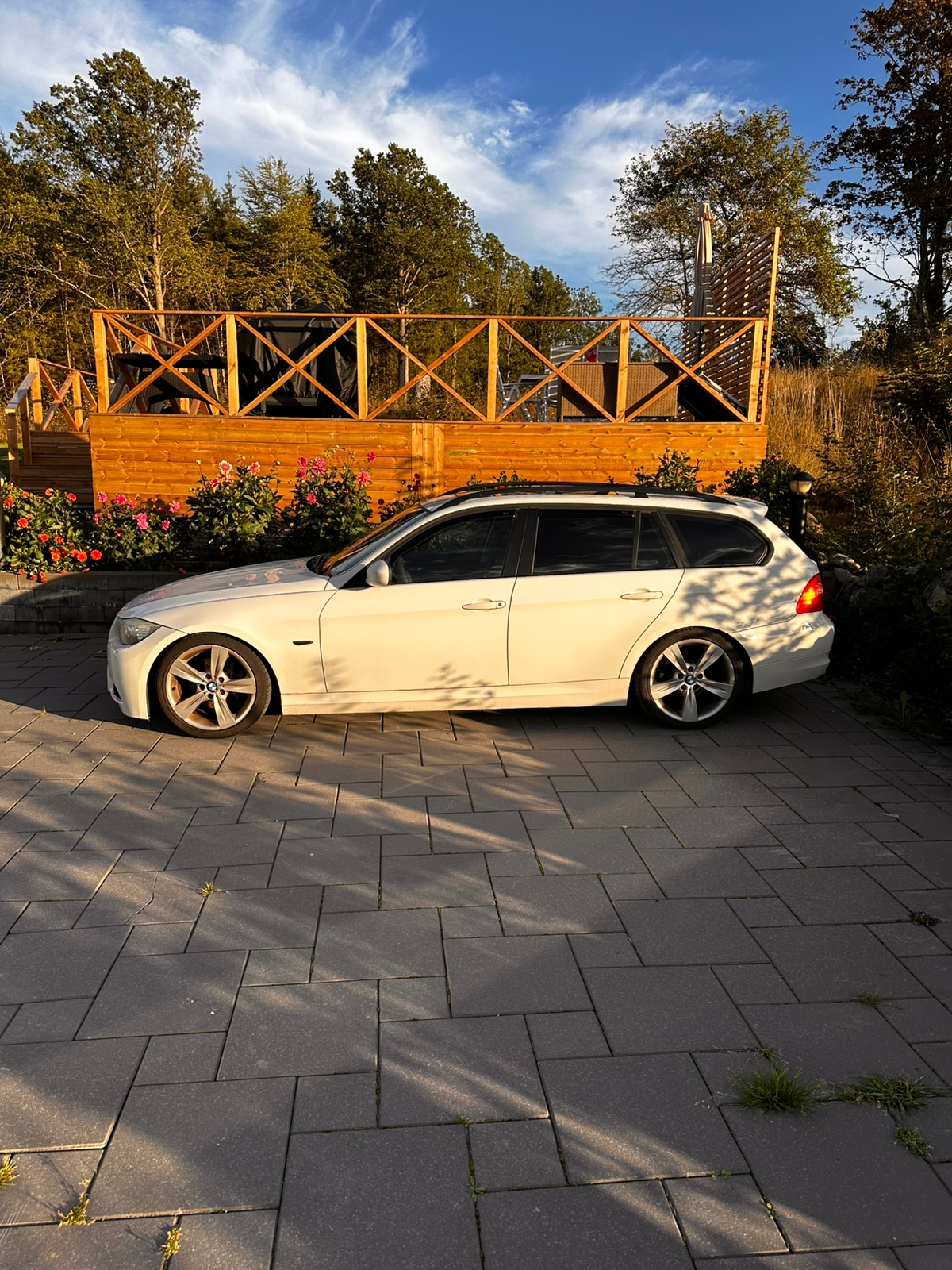 BMW 320 d Touring Automatisk 2009, bild 3/10