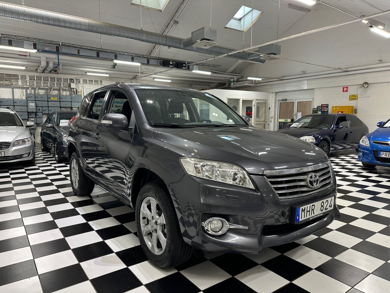 Toyota RAV4 2.0 VVT-i 4x4 Euro 5 2012, bild 2/10