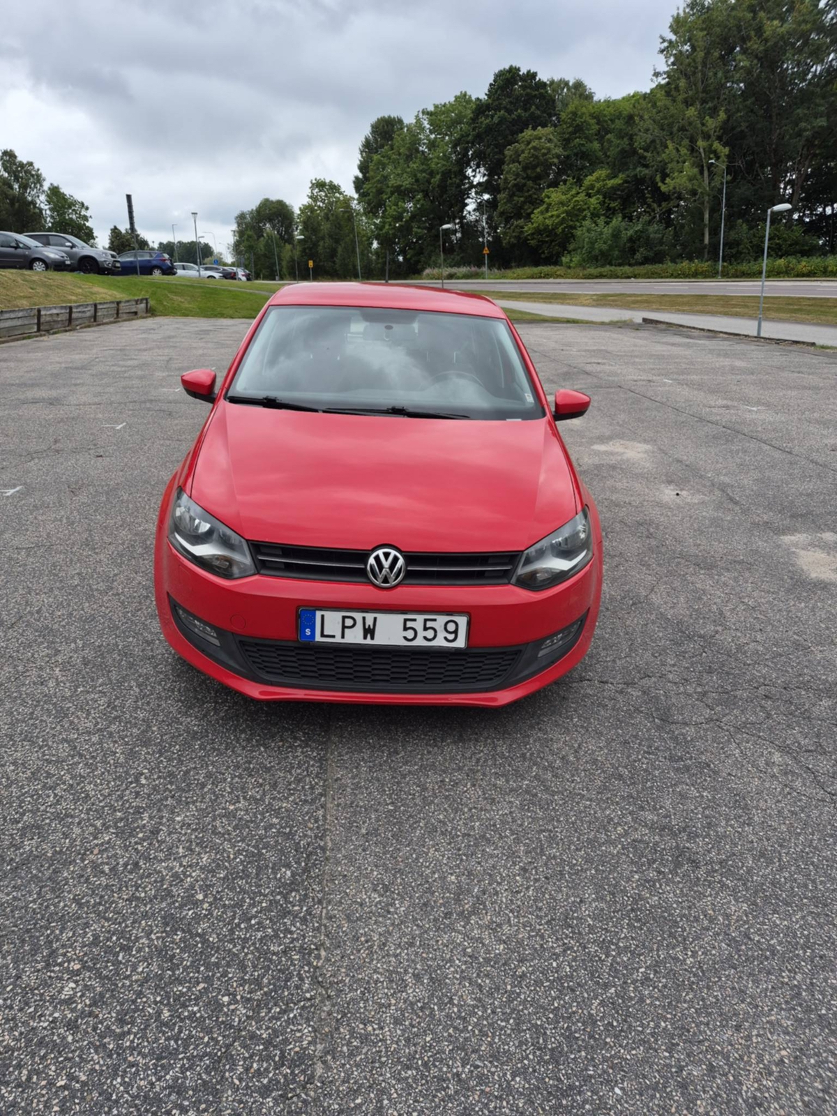 Volkswagen Polo 5-dörrar 1.4 MPI Manuell 2011, bild 2/15