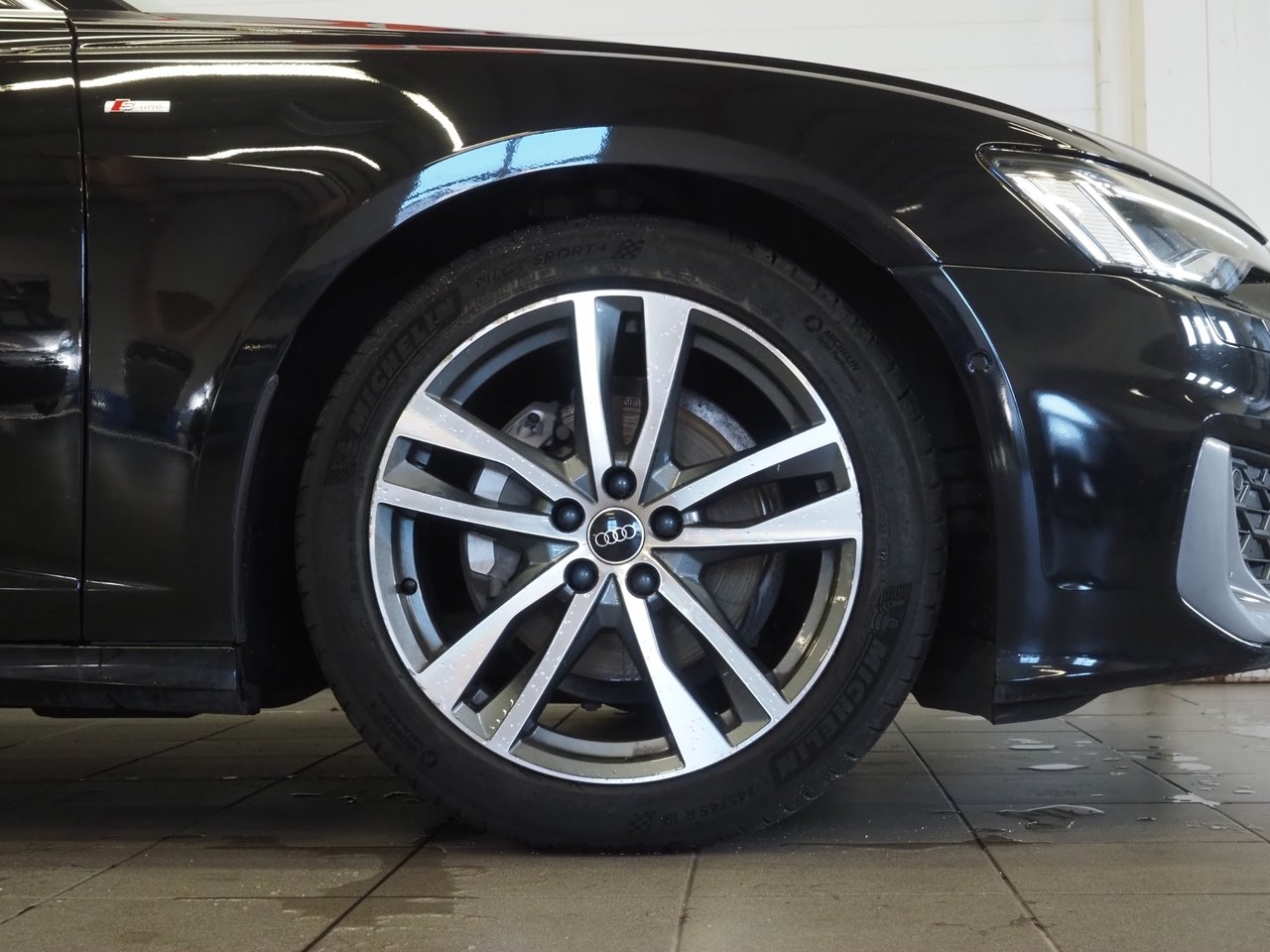 Audi A6 40 TDI 204hk Q S-Line 2025, bild 7/10