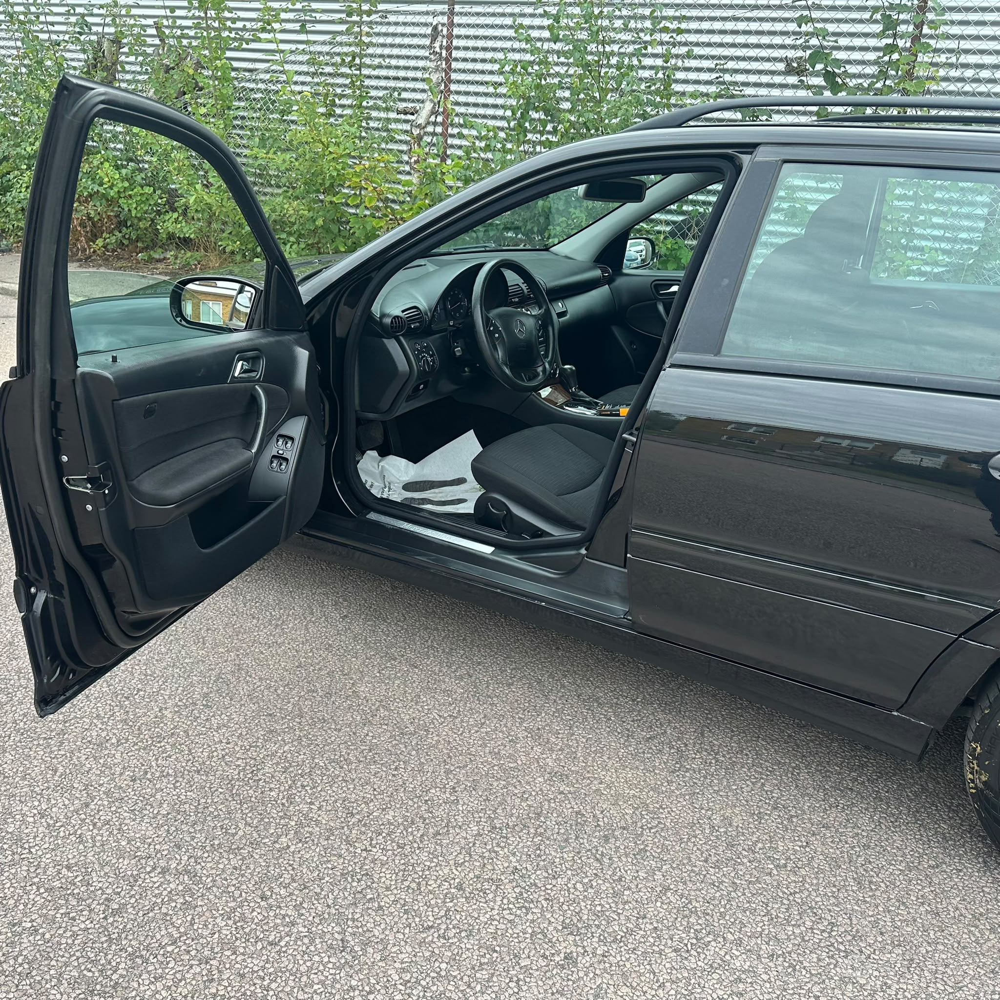 Mercedes-Benz C 2006, bild 3/6