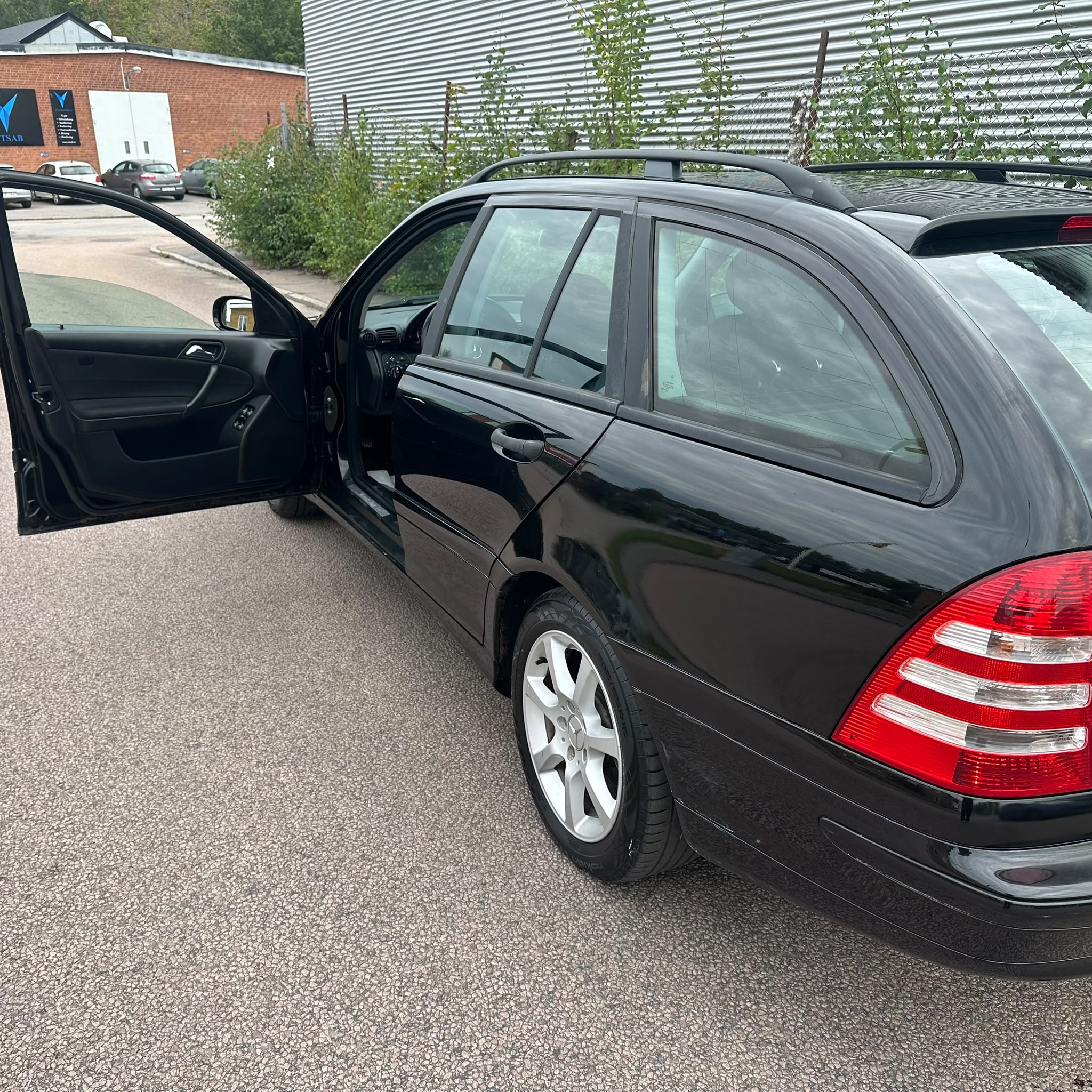 Mercedes-Benz C 2006, bild 4/6