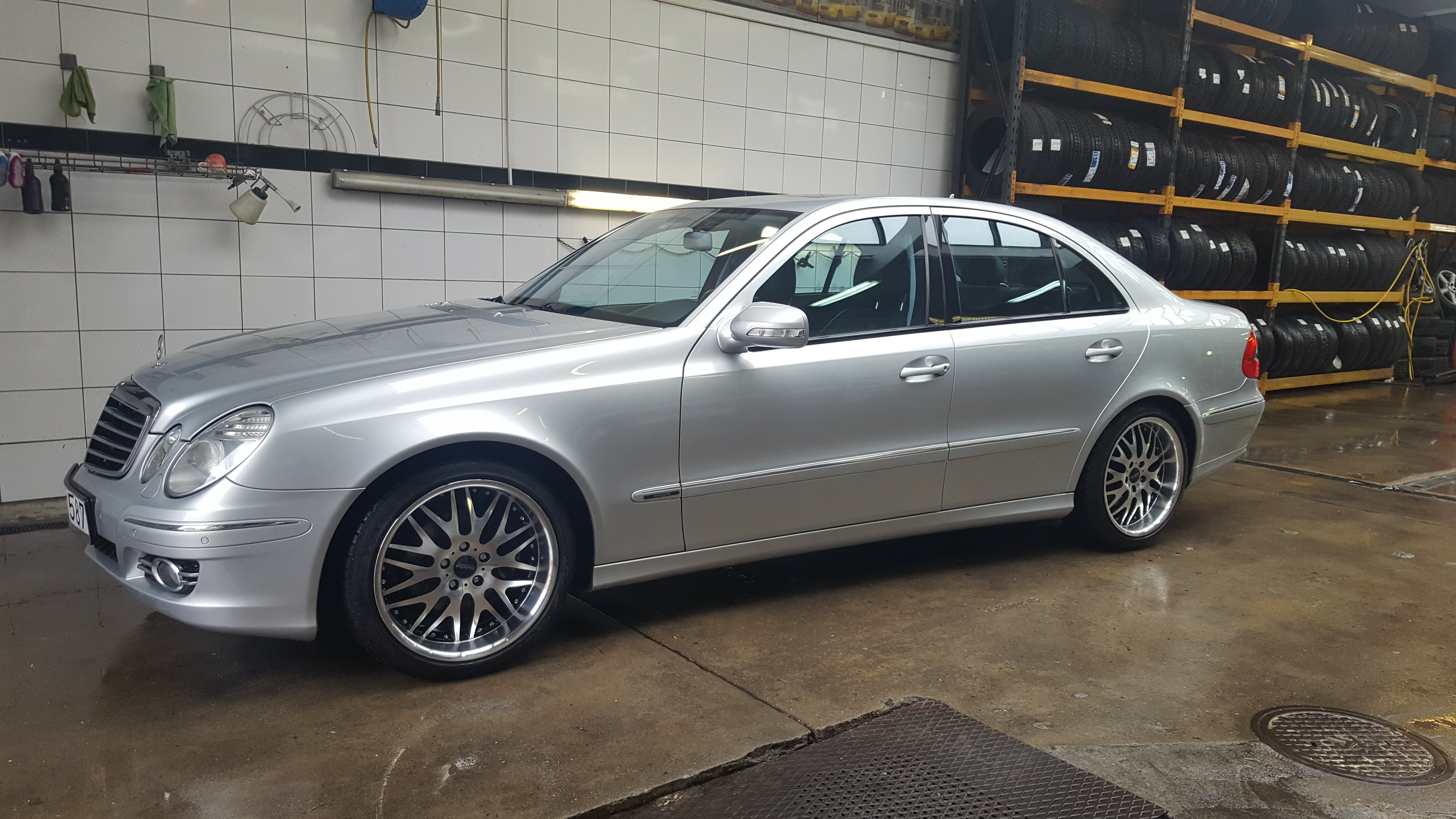 Mercedes-Benz E