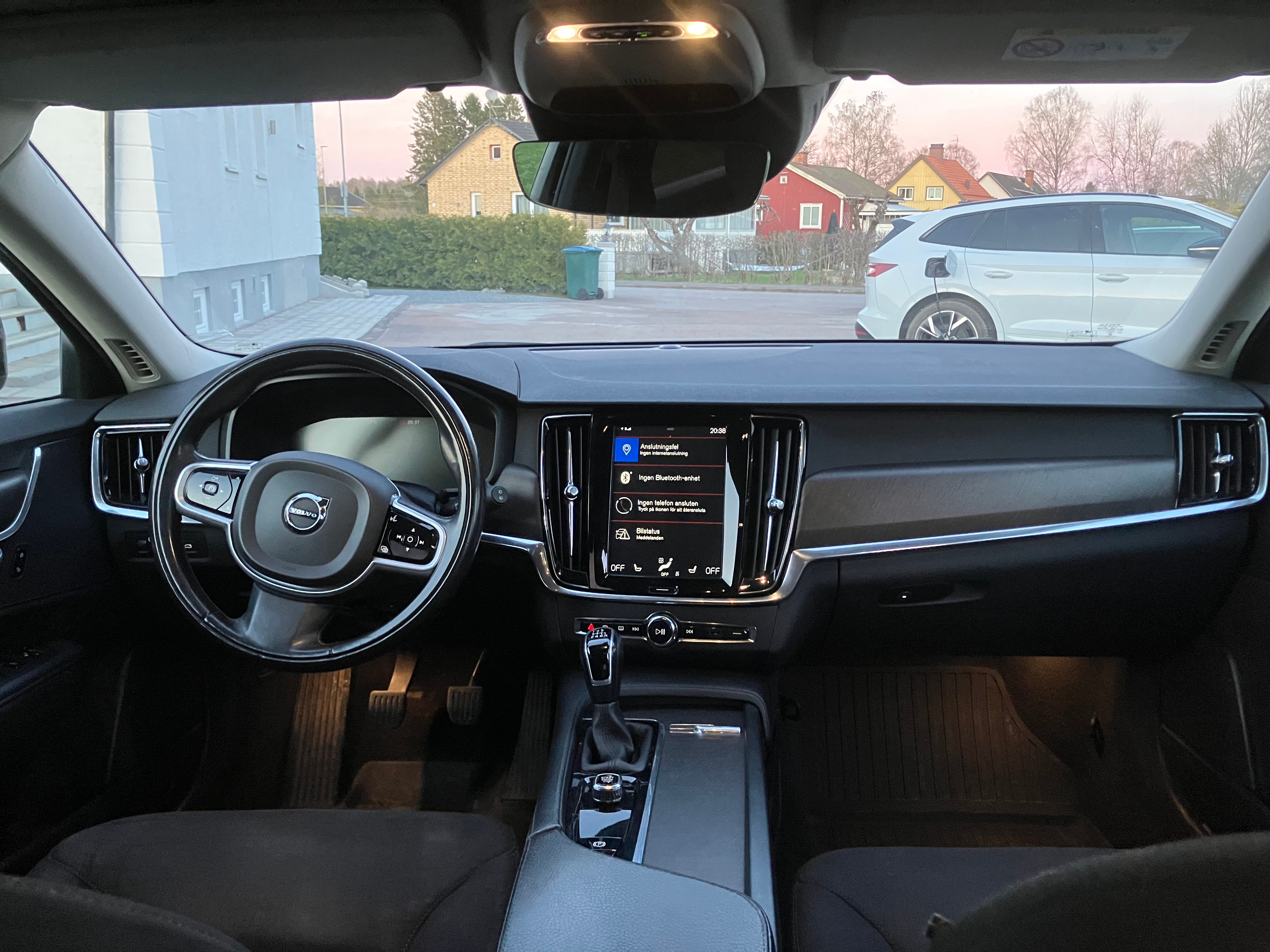Volvo V90 Cross Country D4 AWD Manuell 2019, bild 4/7
