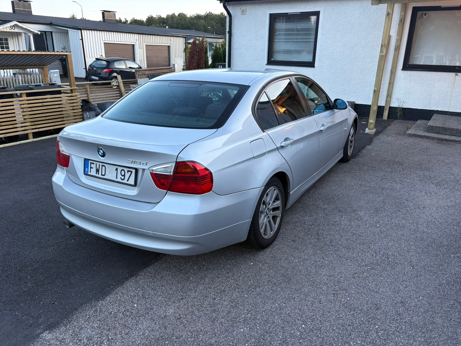 BMW 318 d Sedan Manuell 2007, photo 4/7