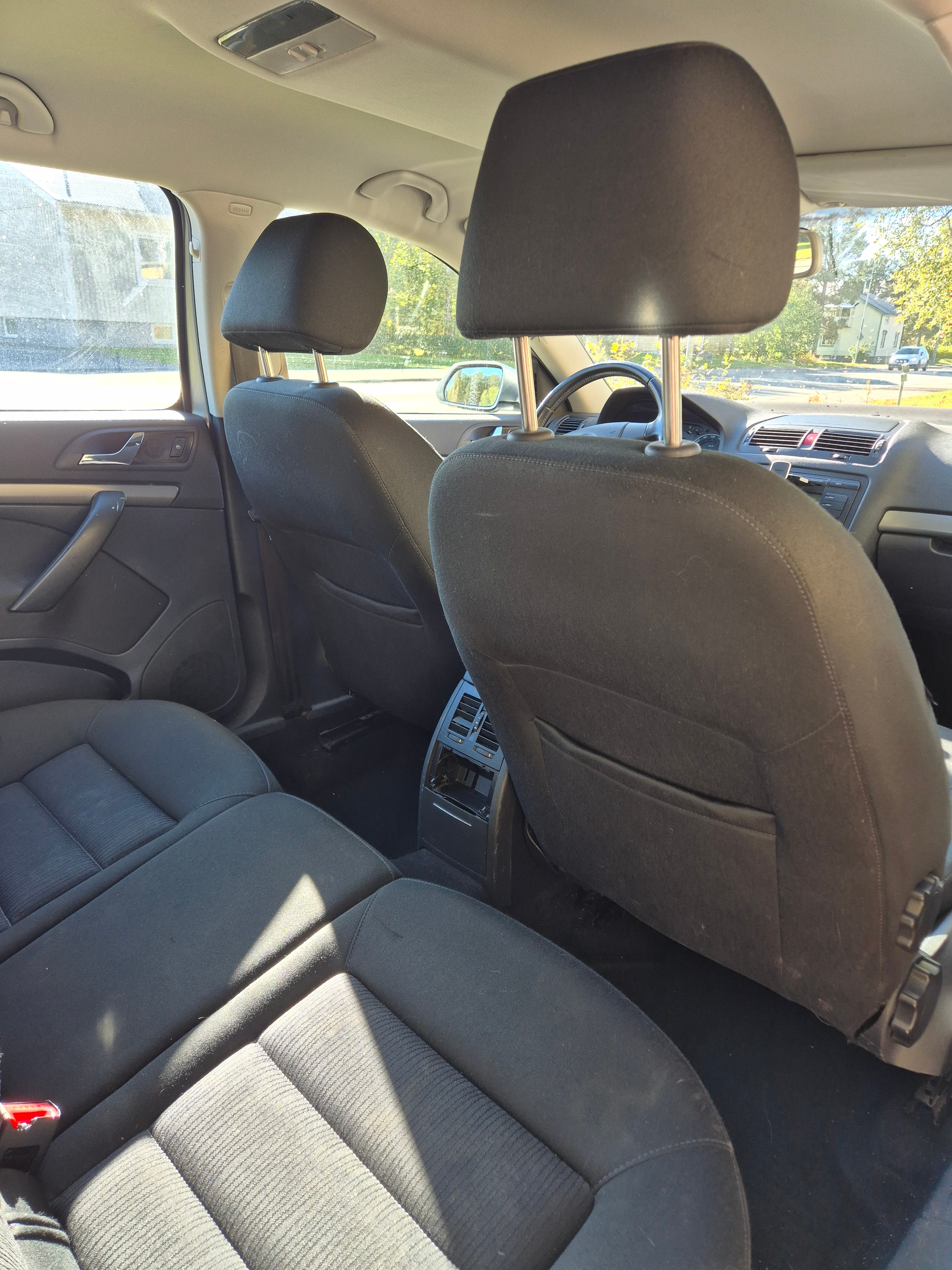 Skoda Octavia 2008, bild 5/6