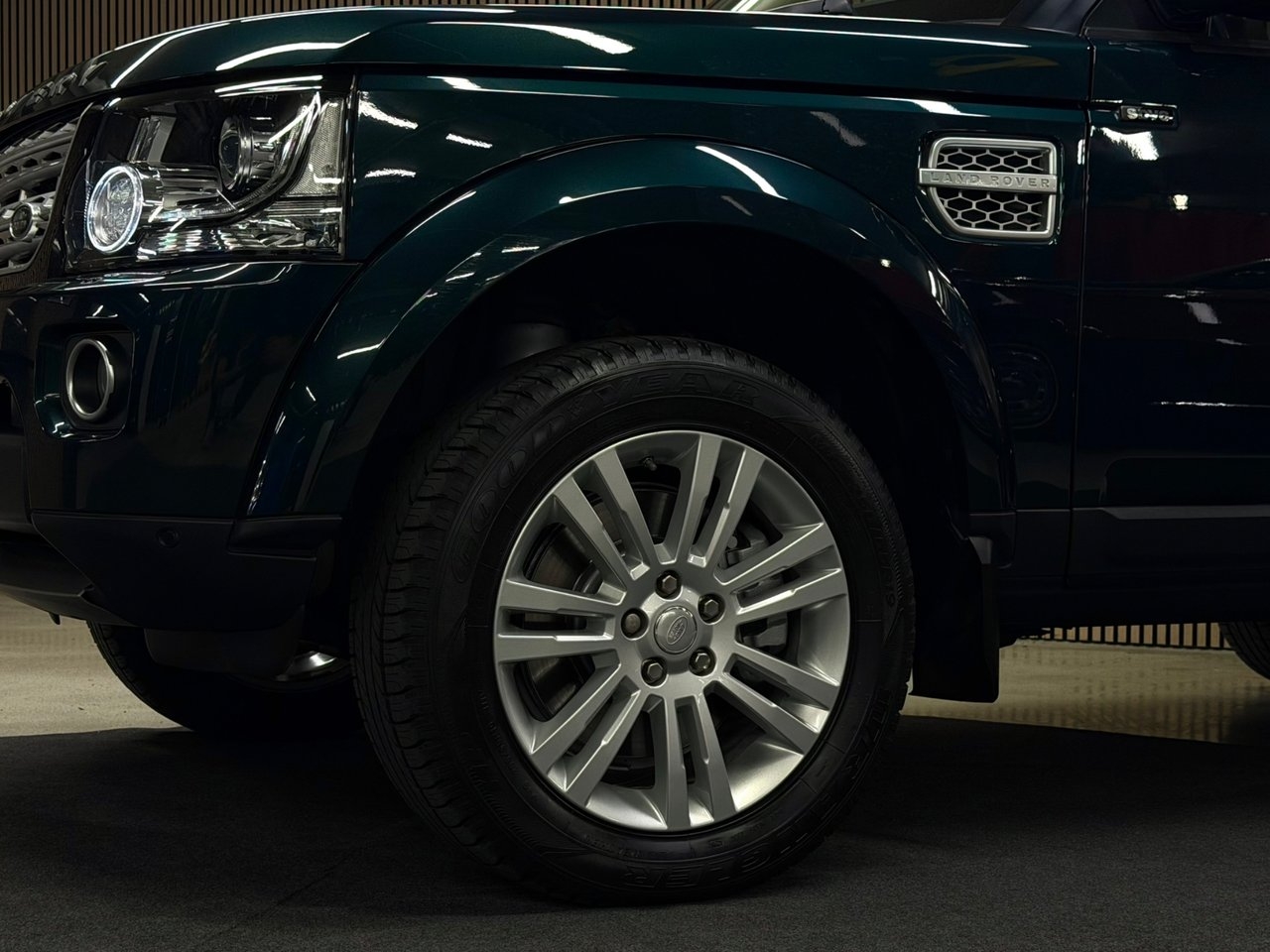 Land Rover Discovery 3.0 SDV6 HSE 2015, bild 6/10