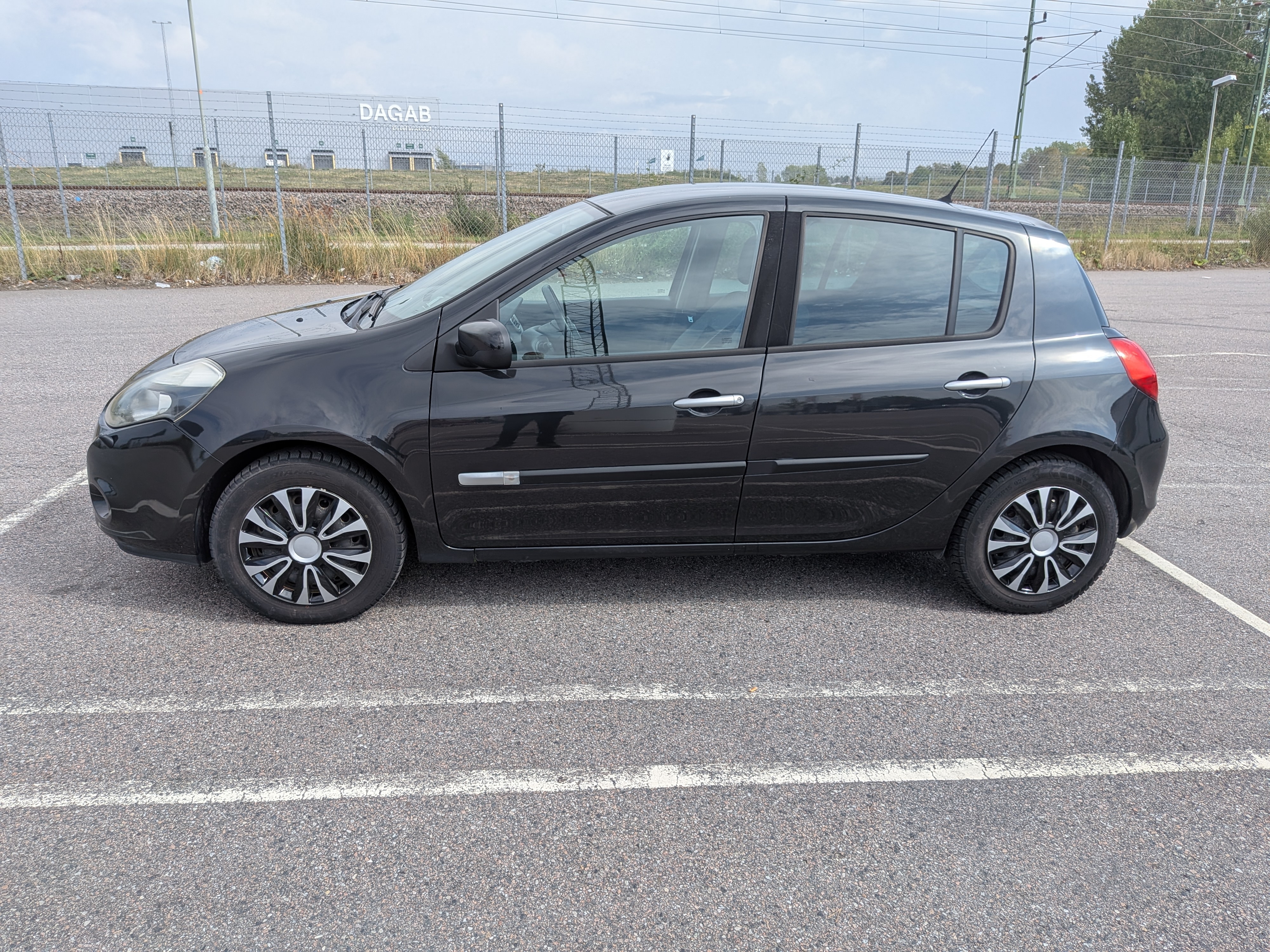 Renault Clio 2011, kuva 3/10