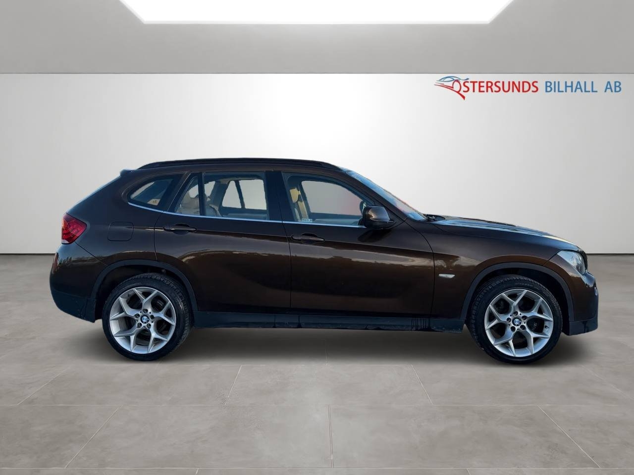 BMW X1 xDrive28i Steptronic Pano M-värm 2012, kuva 6/10