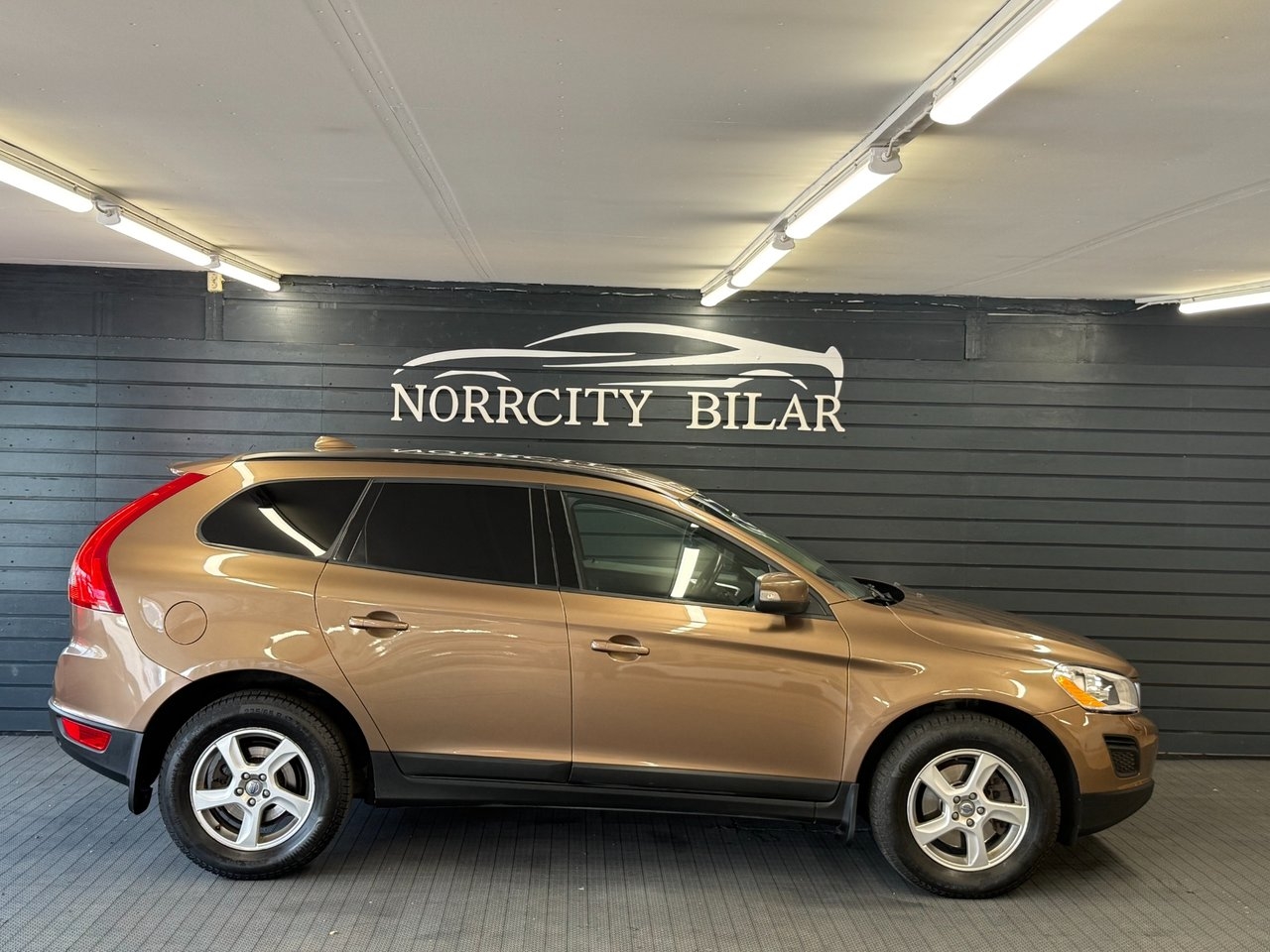 Volvo XC60 2012, photo 5/10