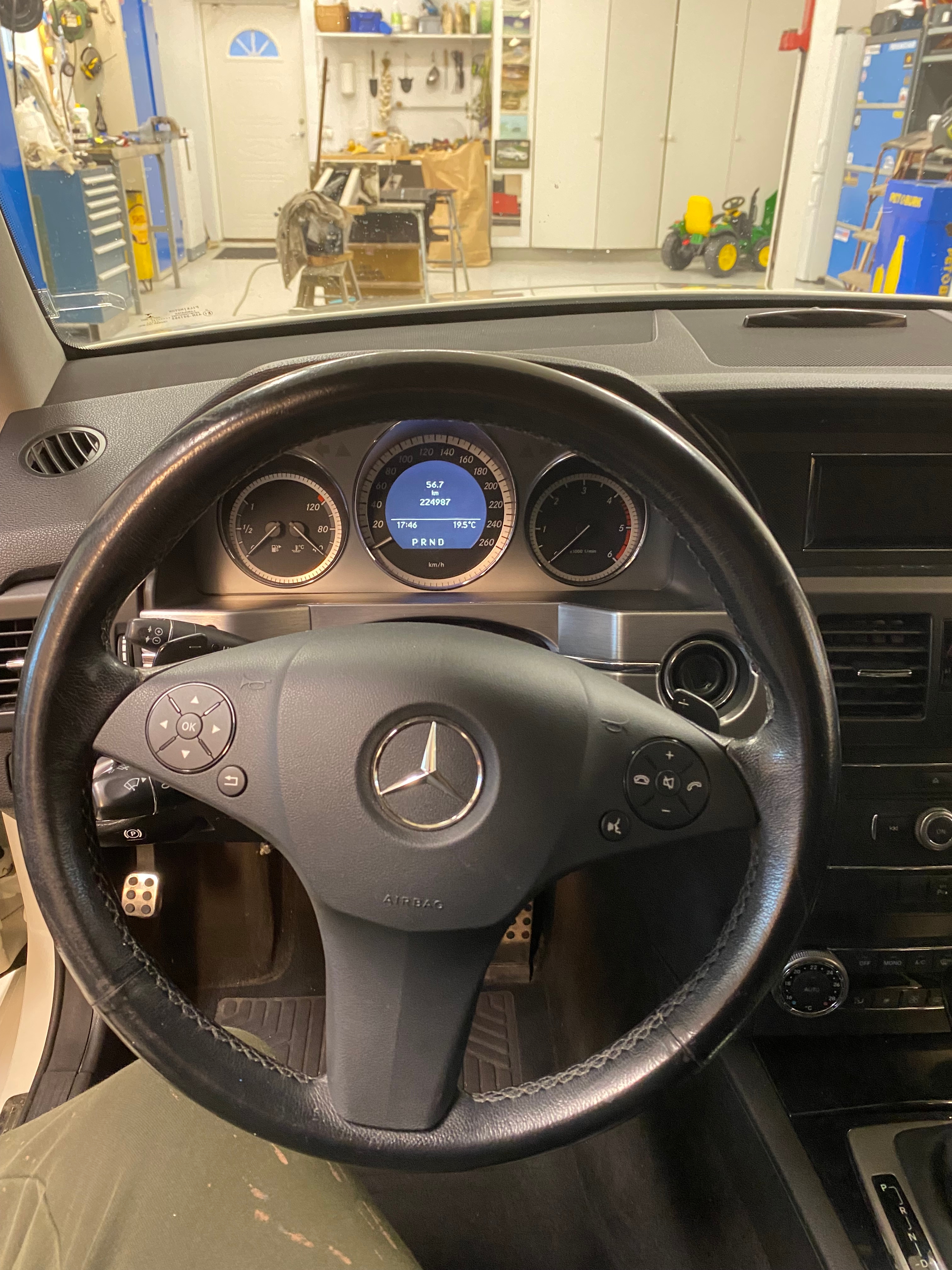 Mercedes-Benz GLK 2010, bild 4/6