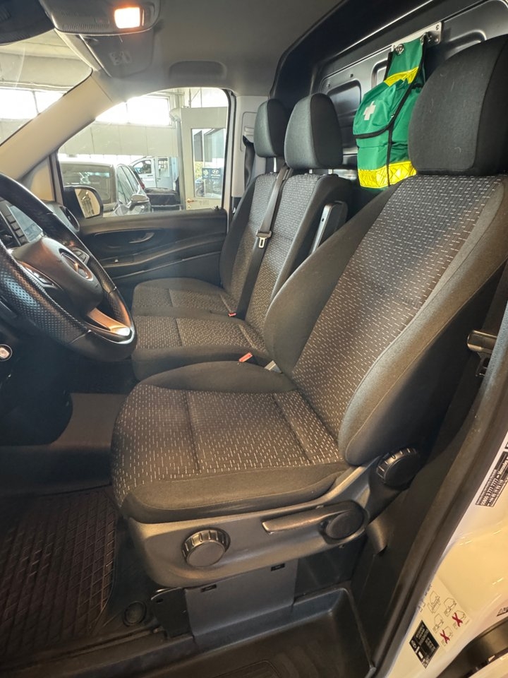 Mercedes-Benz Vito 2024, photo 6/10
