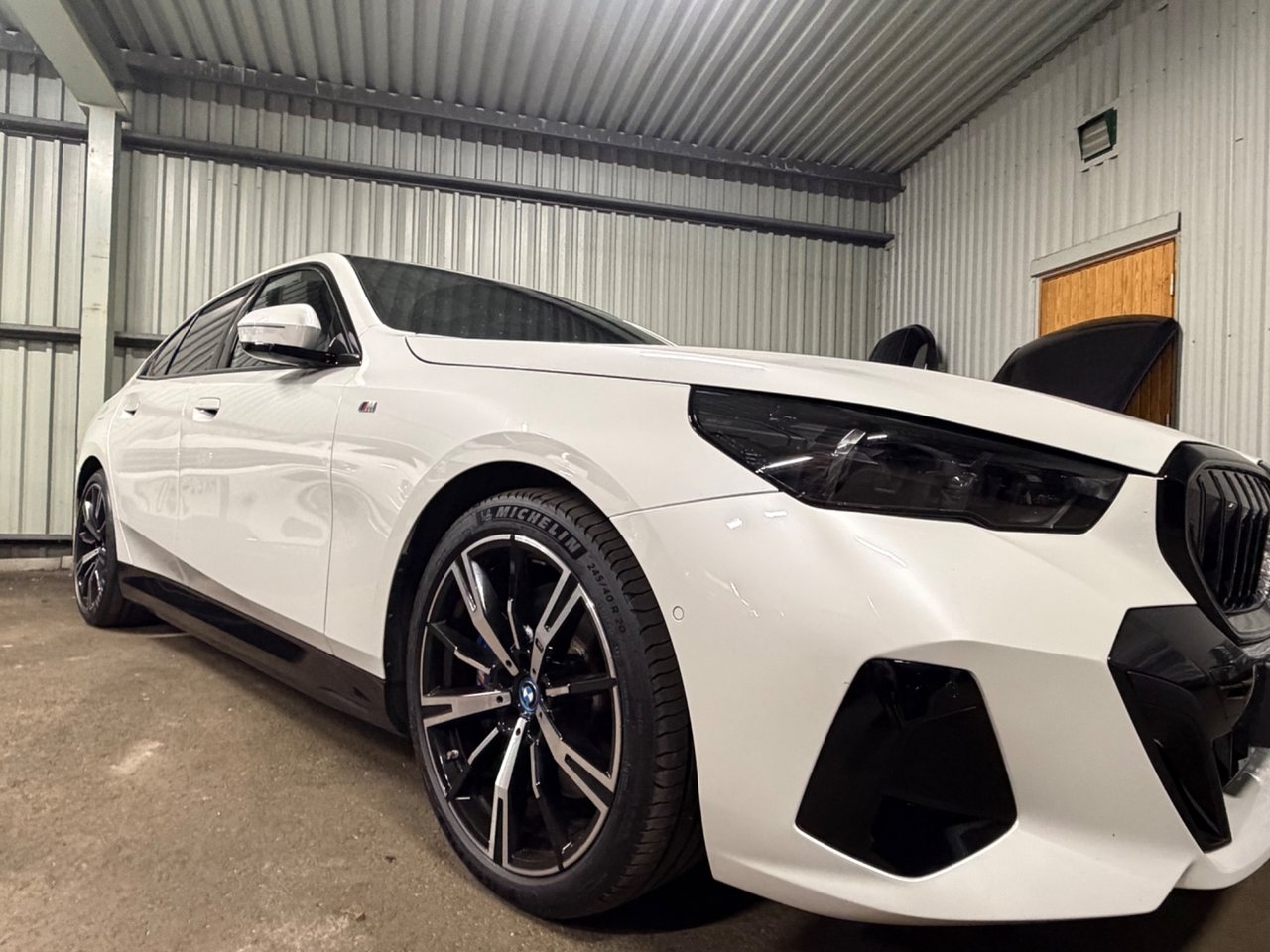 BMW i5 2024, bild 6/10