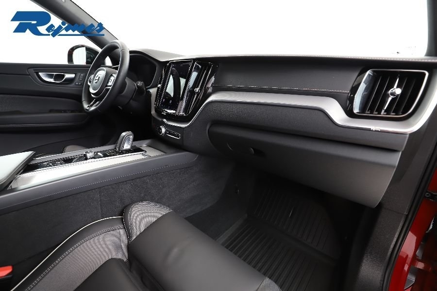 Volvo XC60 Recharge T6 R-Design 2022, bild 5/10