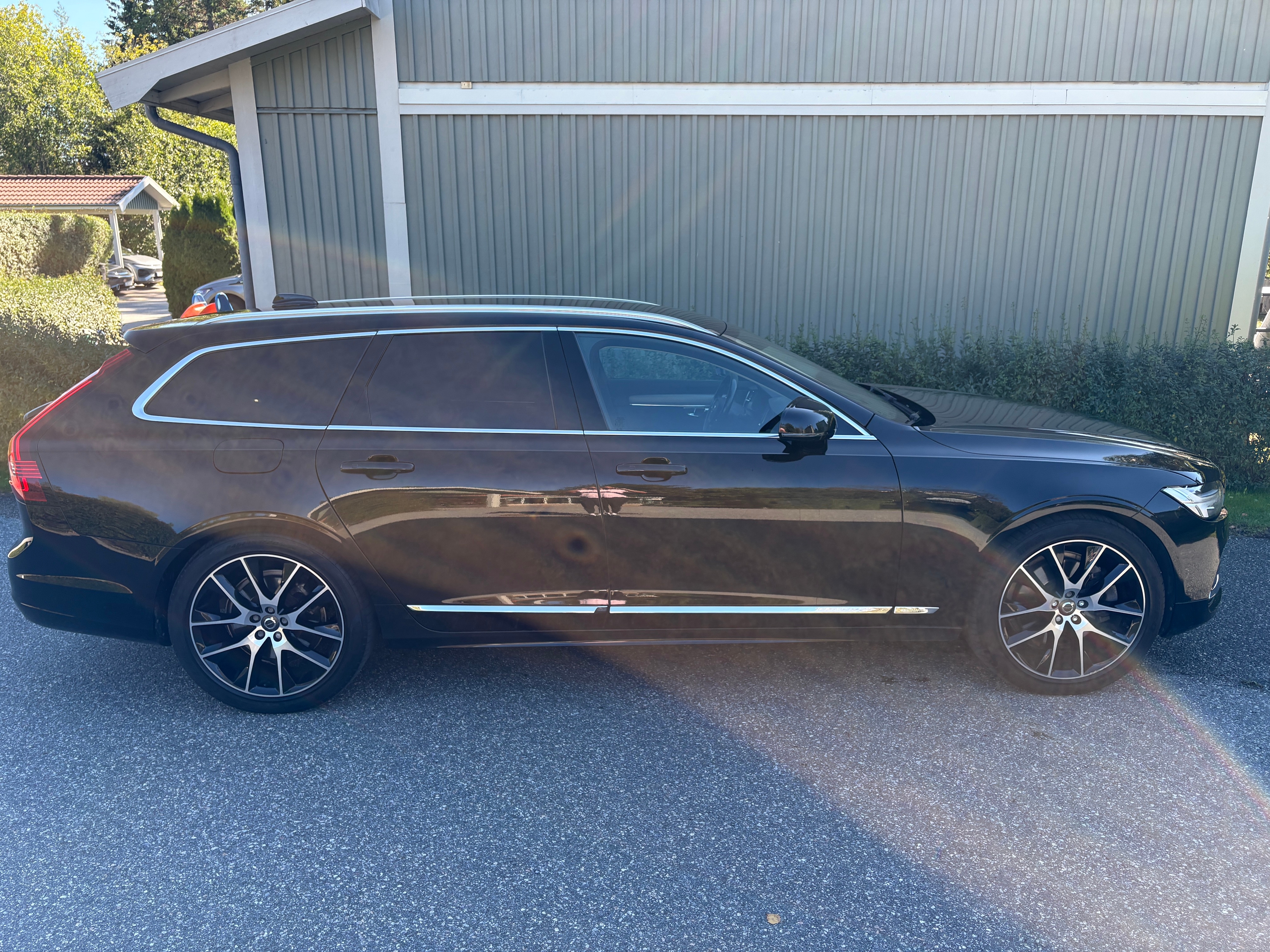Volvo V90 Recharge T6 AWD Geartronic 2021, bild 3/9