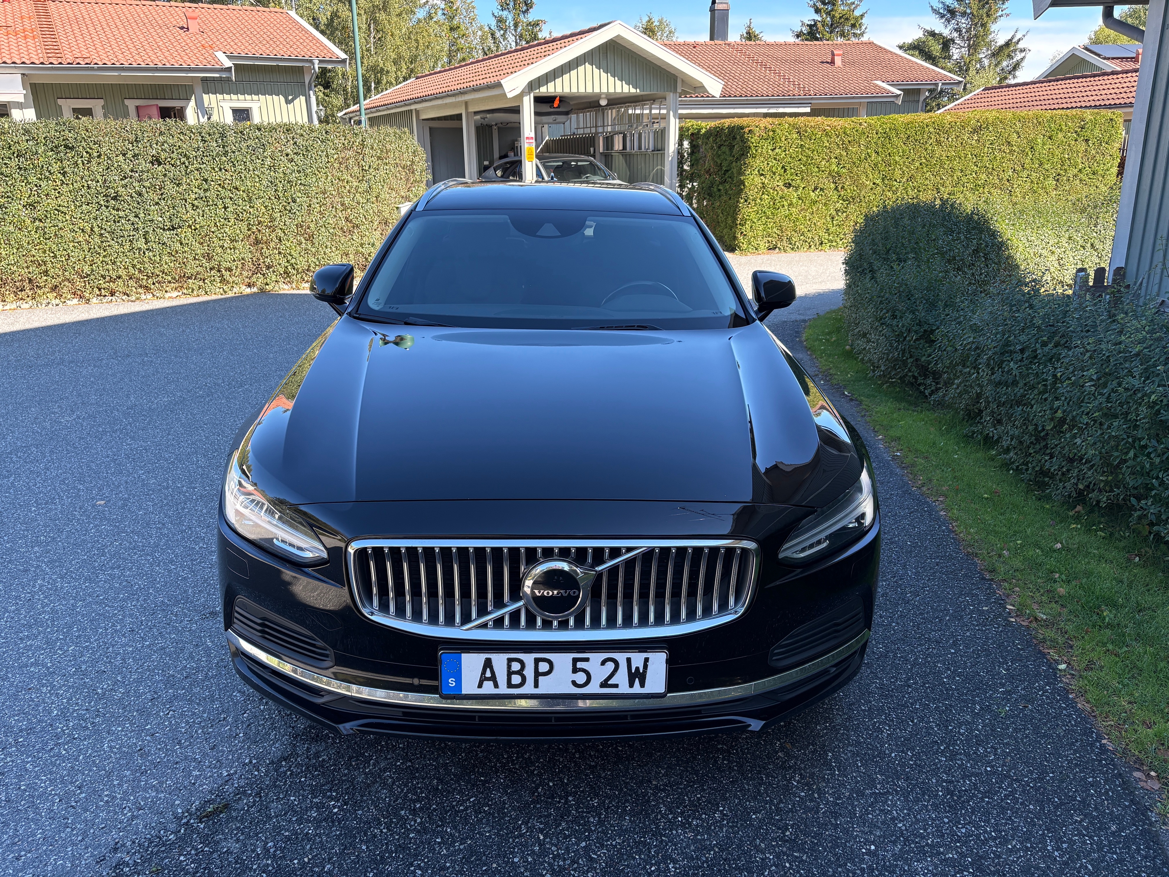 Volvo V90 Recharge T6 AWD Geartronic 2021, bild 2/9