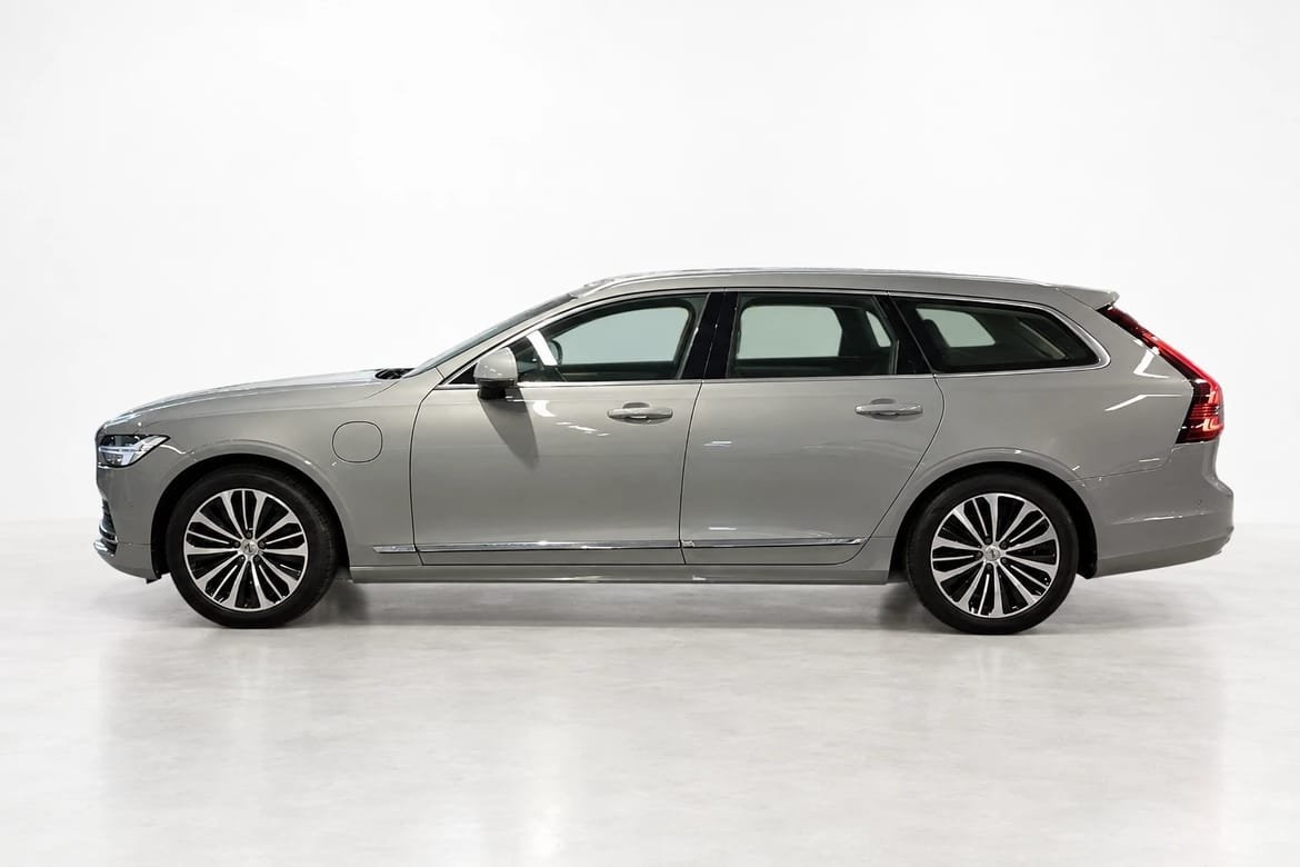 Volvo V90 Recharge T6 Core Edition 2024, bild 2/10