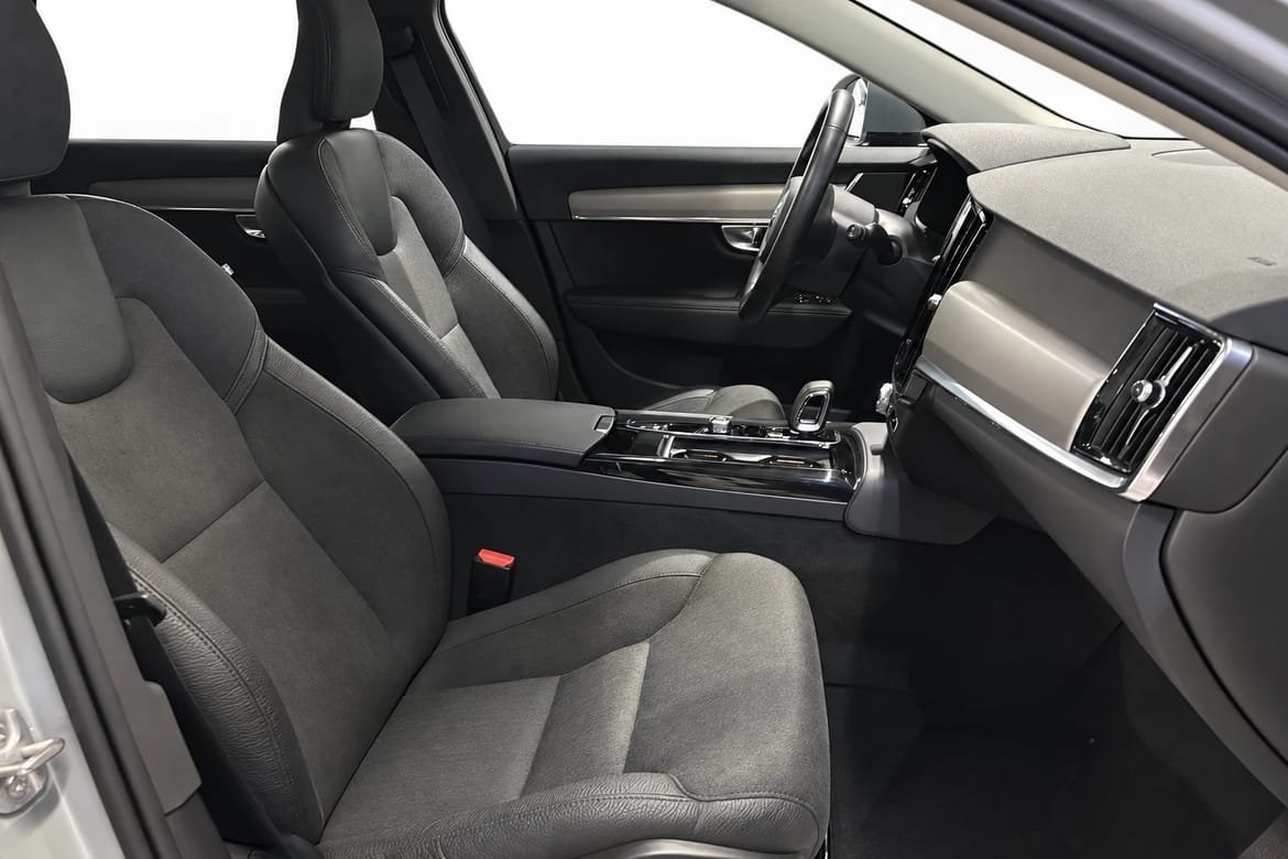 Volvo V90 Recharge T6 Core Edition 2024, bild 3/10