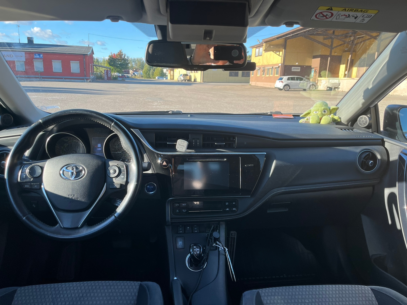 Toyota Auris 2017, bild 6/9