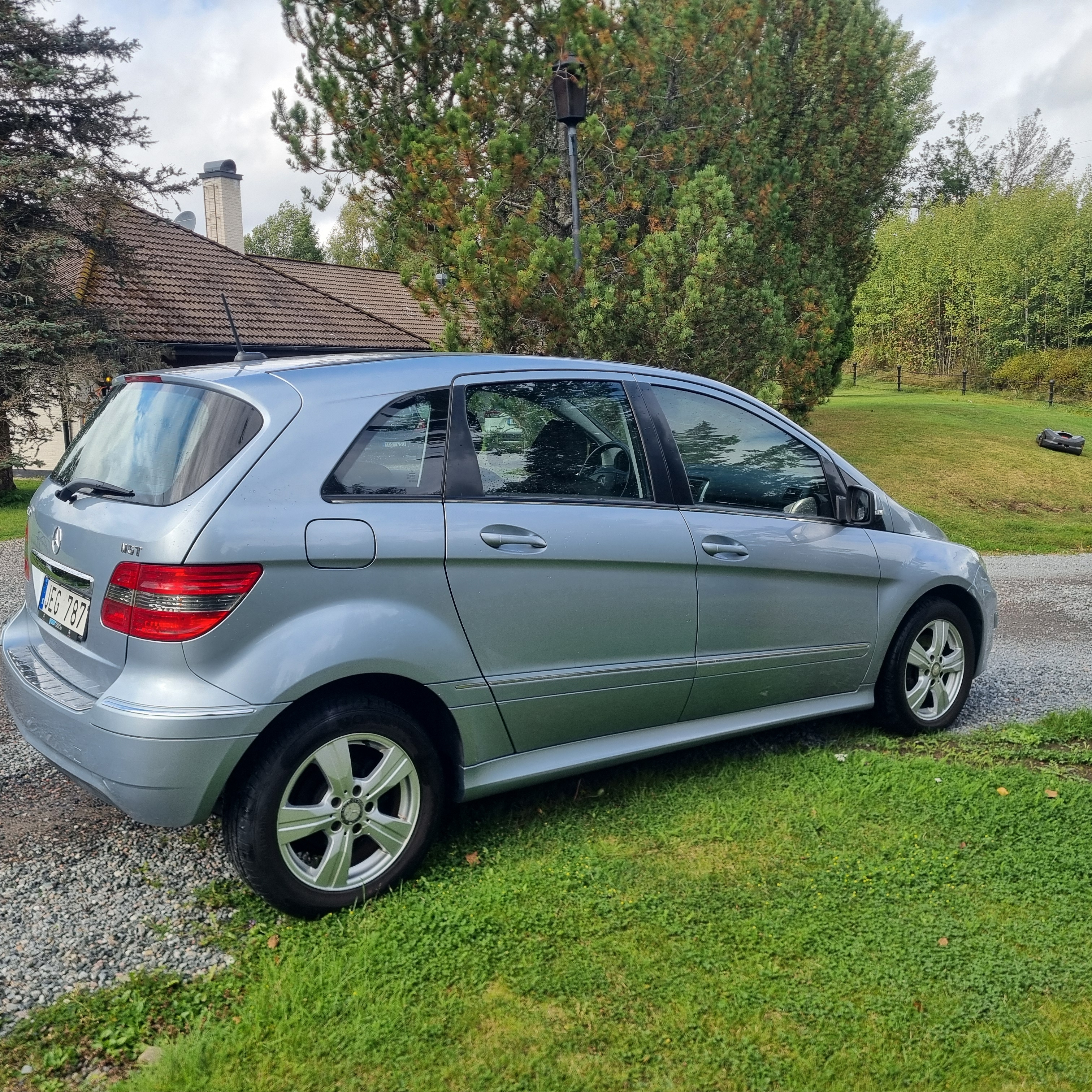Mercedes-Benz B