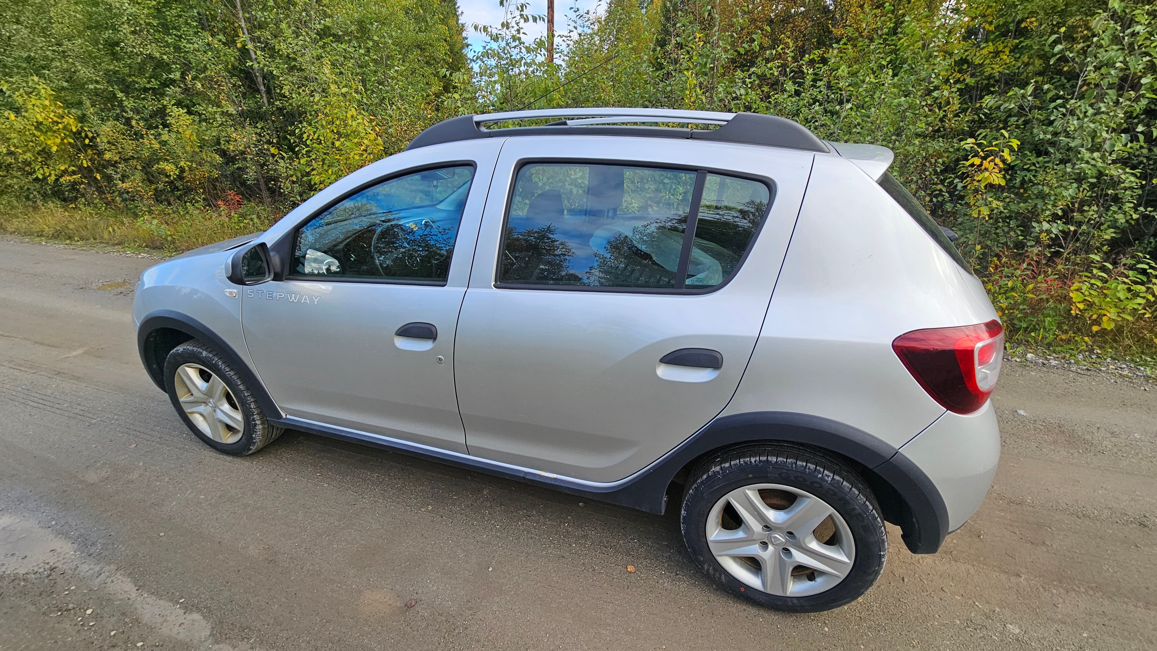 Dacia Sandero Stepway 0.9 TCe Manuell 2014, bild 4/6
