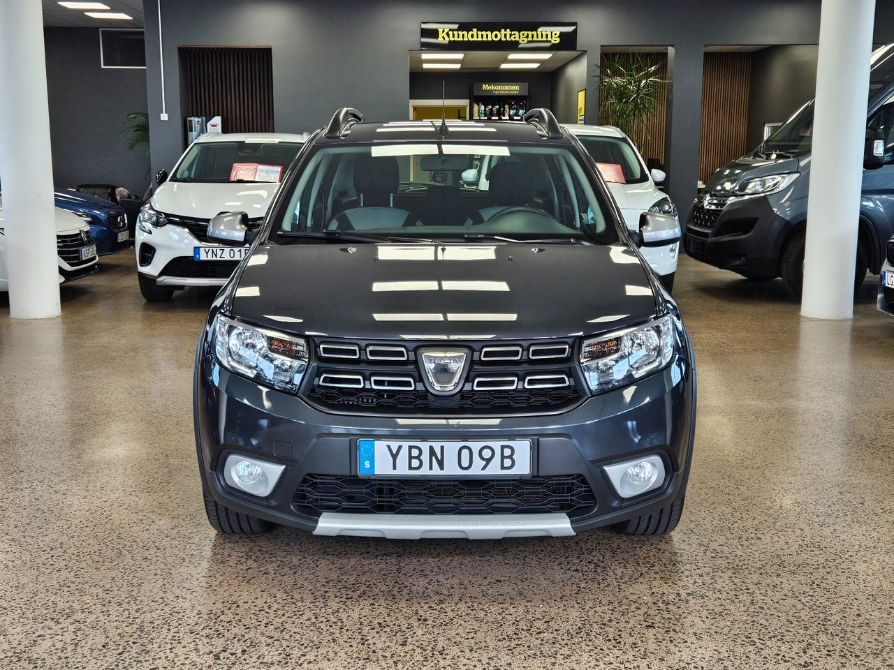 Dacia Sandero Stepway 1.0 TCe 101hk 2021, photo 2/10