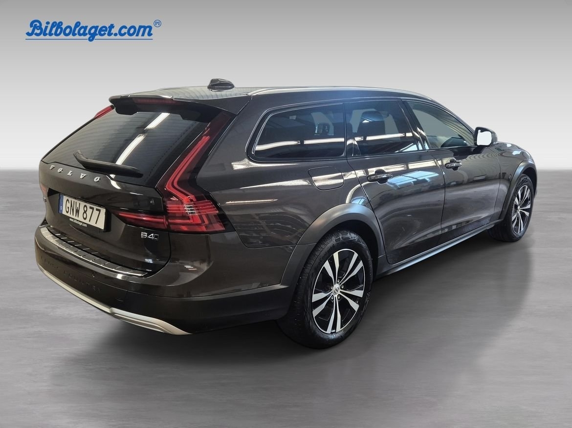 Volvo V90 Cross Country 2022, photo 5/10