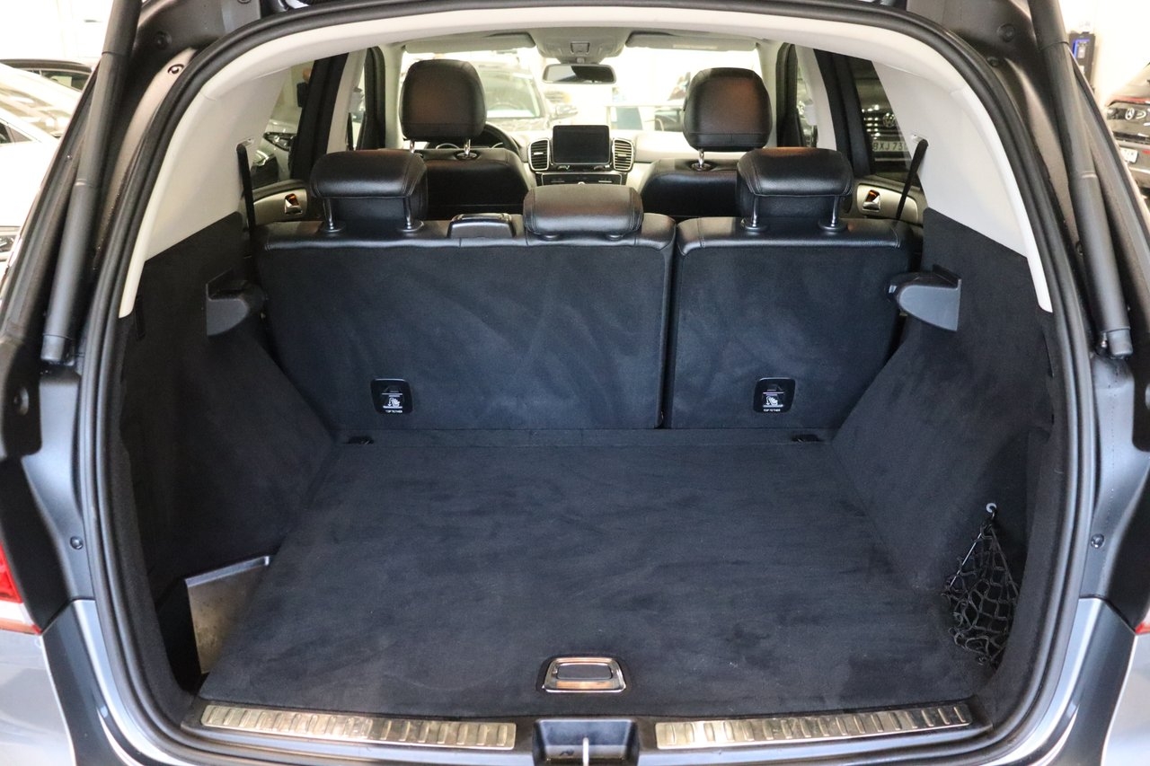 Mercedes-Benz GLE 2017, kuva 6/10