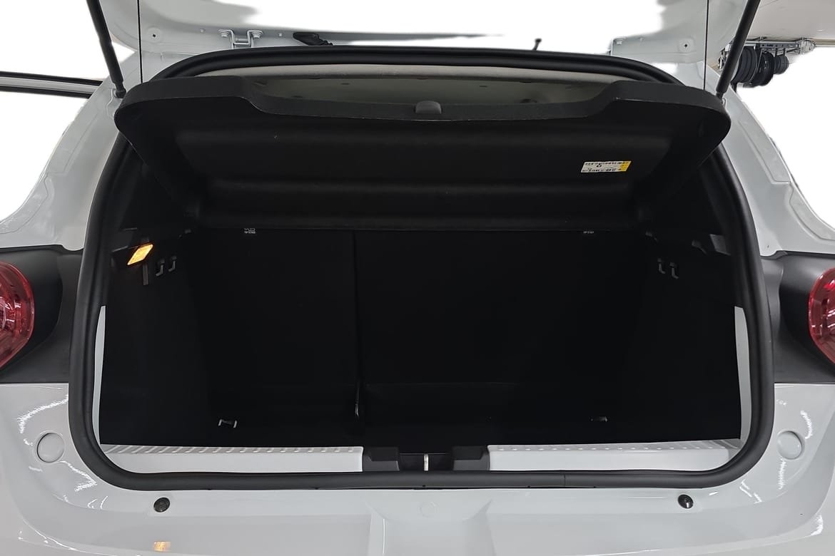 Dacia Sandero TCe 90 Essential IV/Radio 2023, bild 7/10