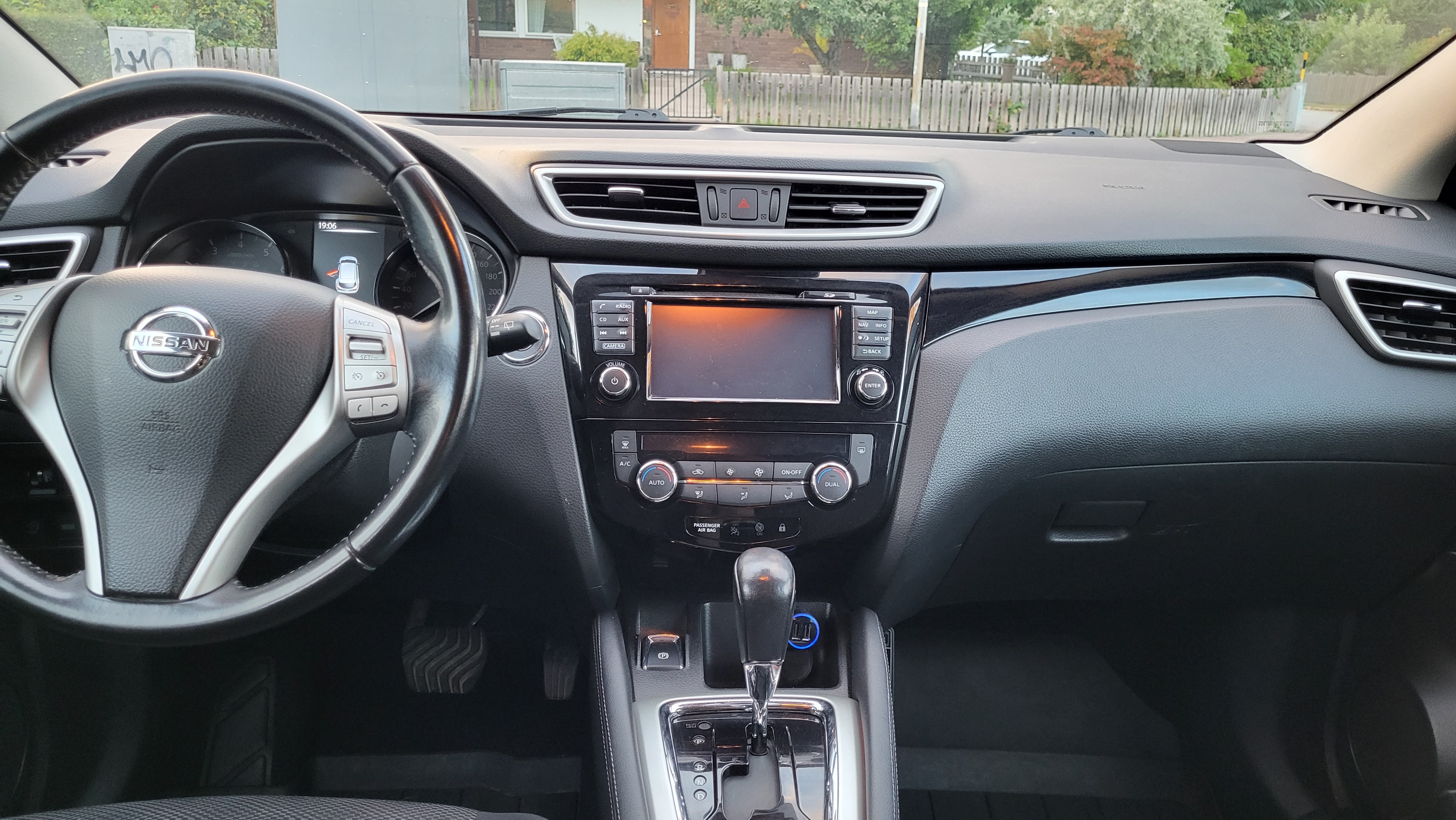 Nissan Qashqai 1.2 DIG-T XTRONIC-CVT 2017, bild 6/10