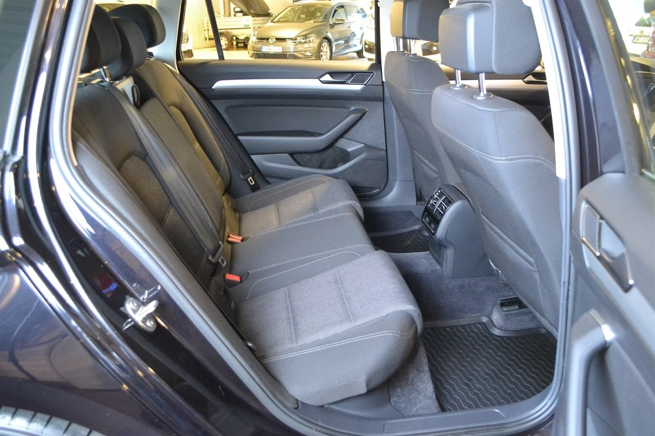 Volkswagen Passat 2018, bild 6/10