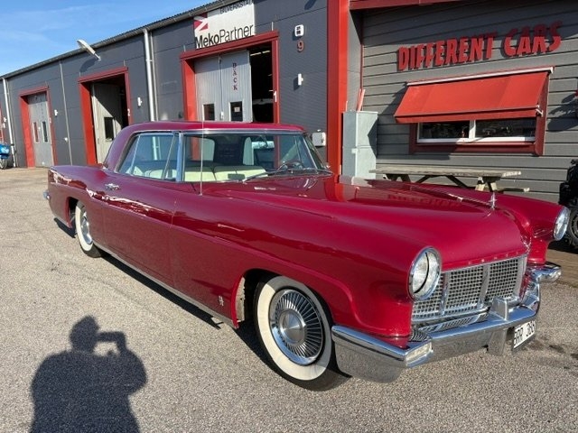 Lincoln Continental