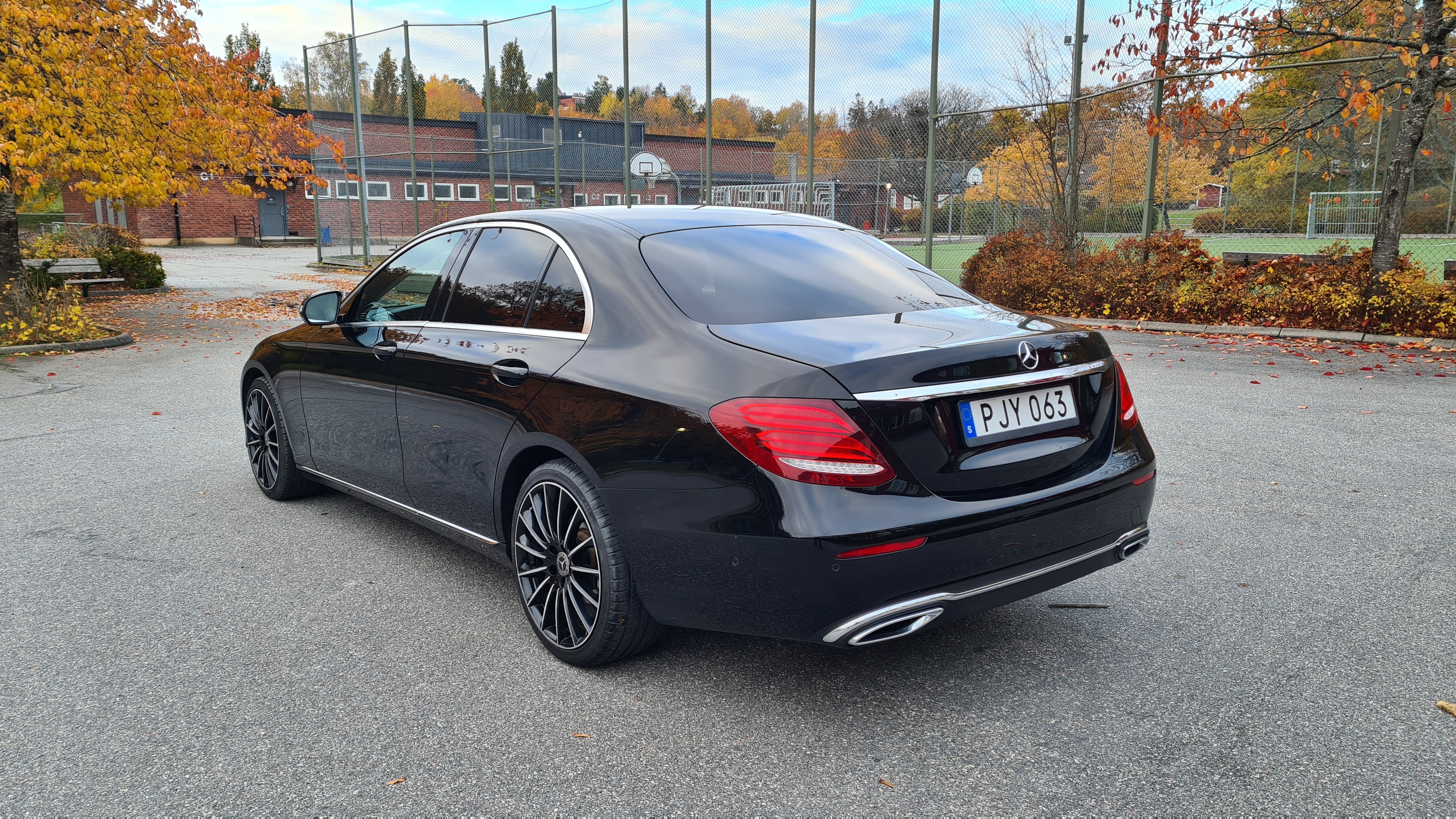 Mercedes-Benz E 220 d 9G-Tronic 2017, bild 3/7