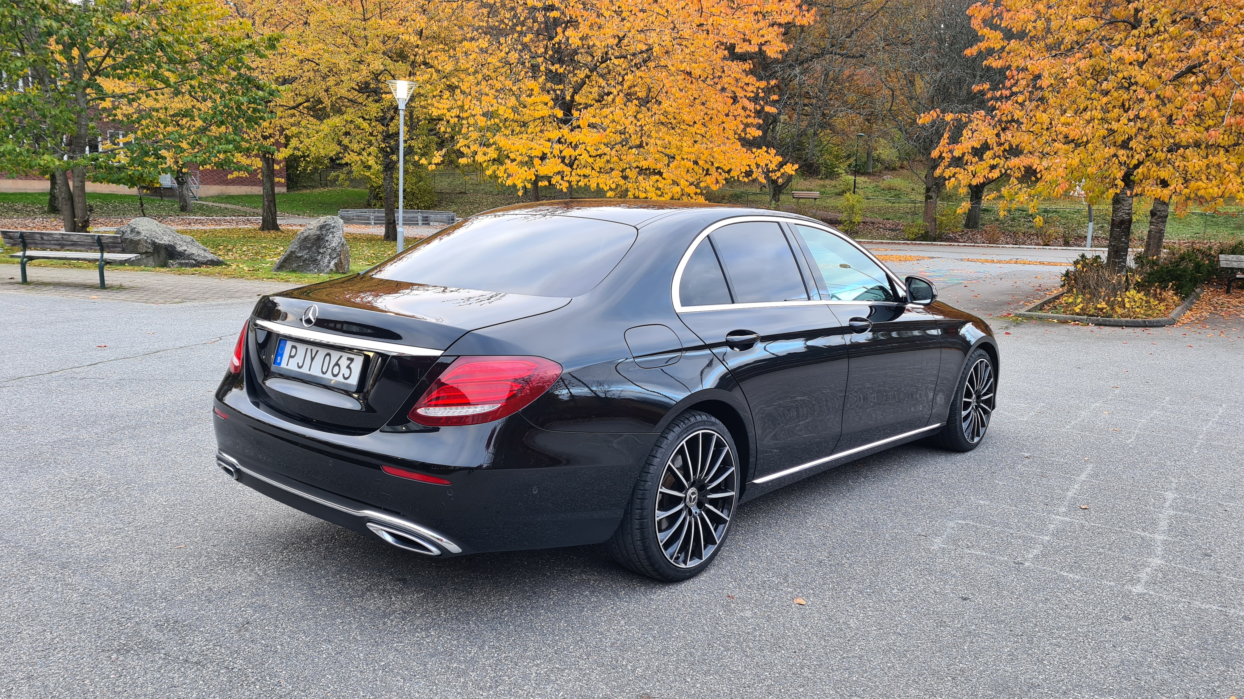 Mercedes-Benz E 220 d 9G-Tronic 2017, bild 2/7
