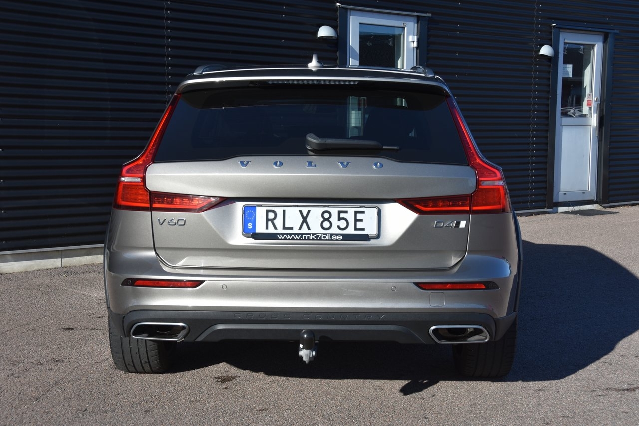 Volvo V60 Cross Country 2019, bild 7/10