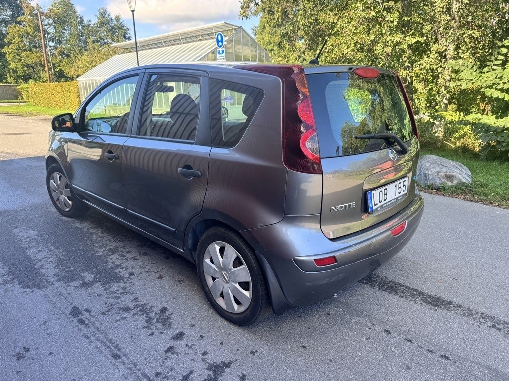 Nissan Note 2011, bild 2/6