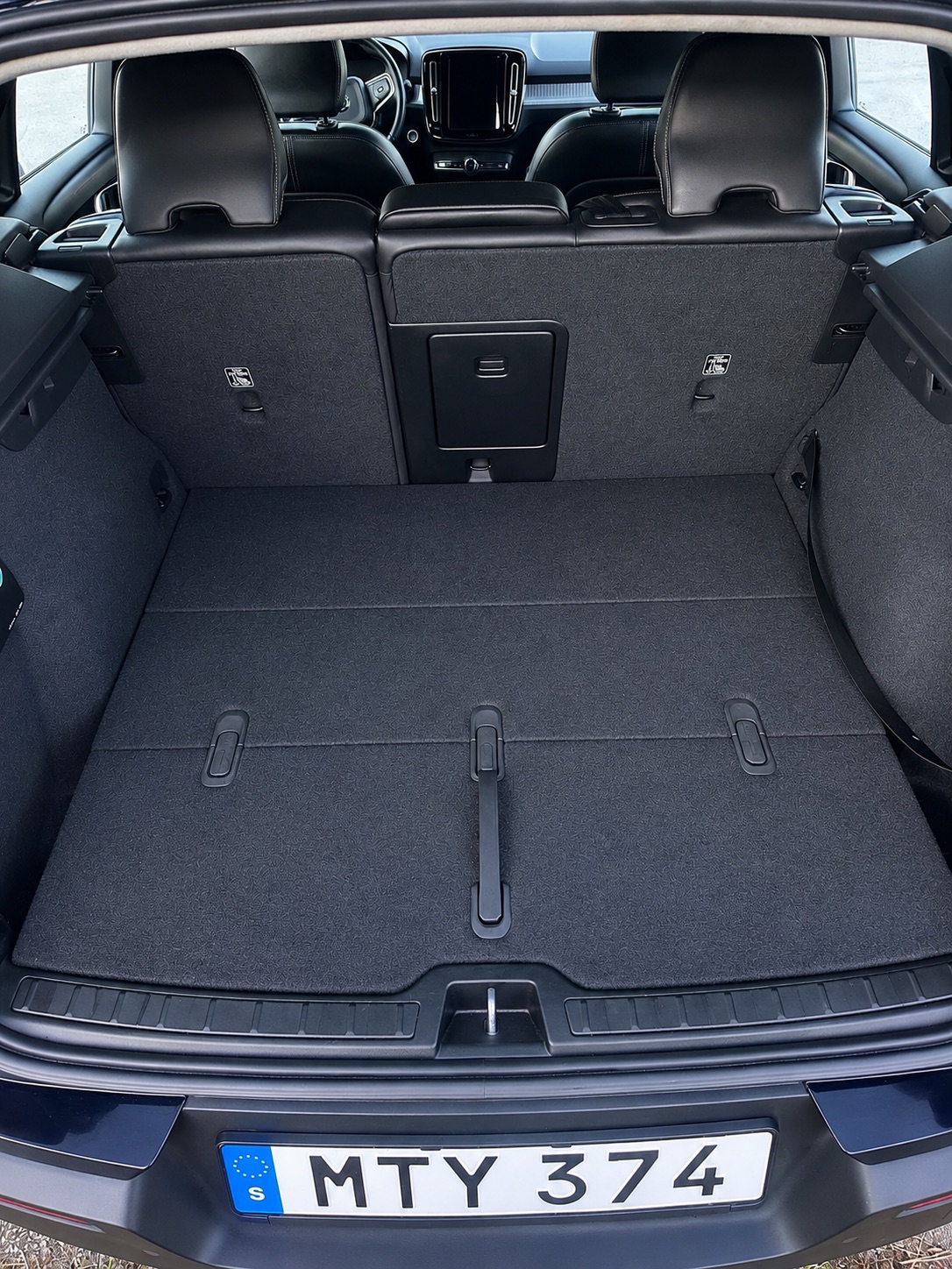 Volvo XC40 D3 Manuell 2019, bild 6/8
