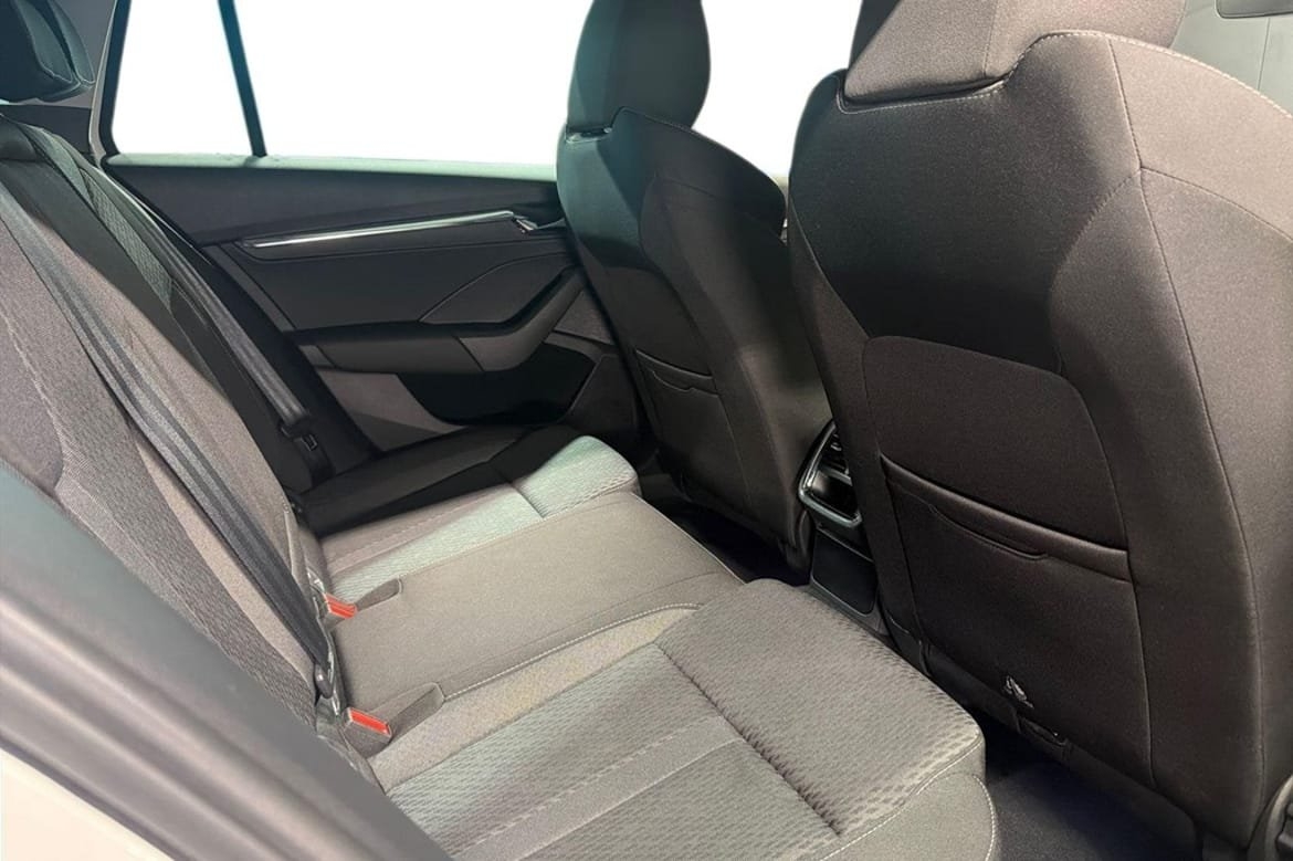 Skoda Octavia COMBI STYLE 1,0 TSI DSG 2022, kuva 6/10