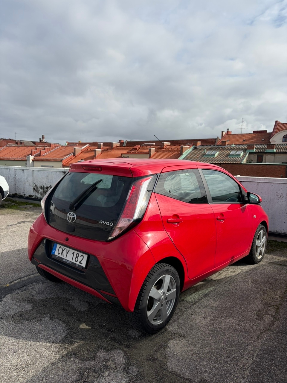 Toyota Aygo 5-dörrar 1.0 VVT-i x-shift 2015, photo 2/7