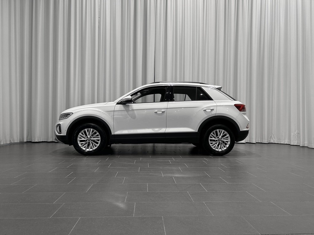 Volkswagen T-Roc TSI 110hk 2023, bild 2/14