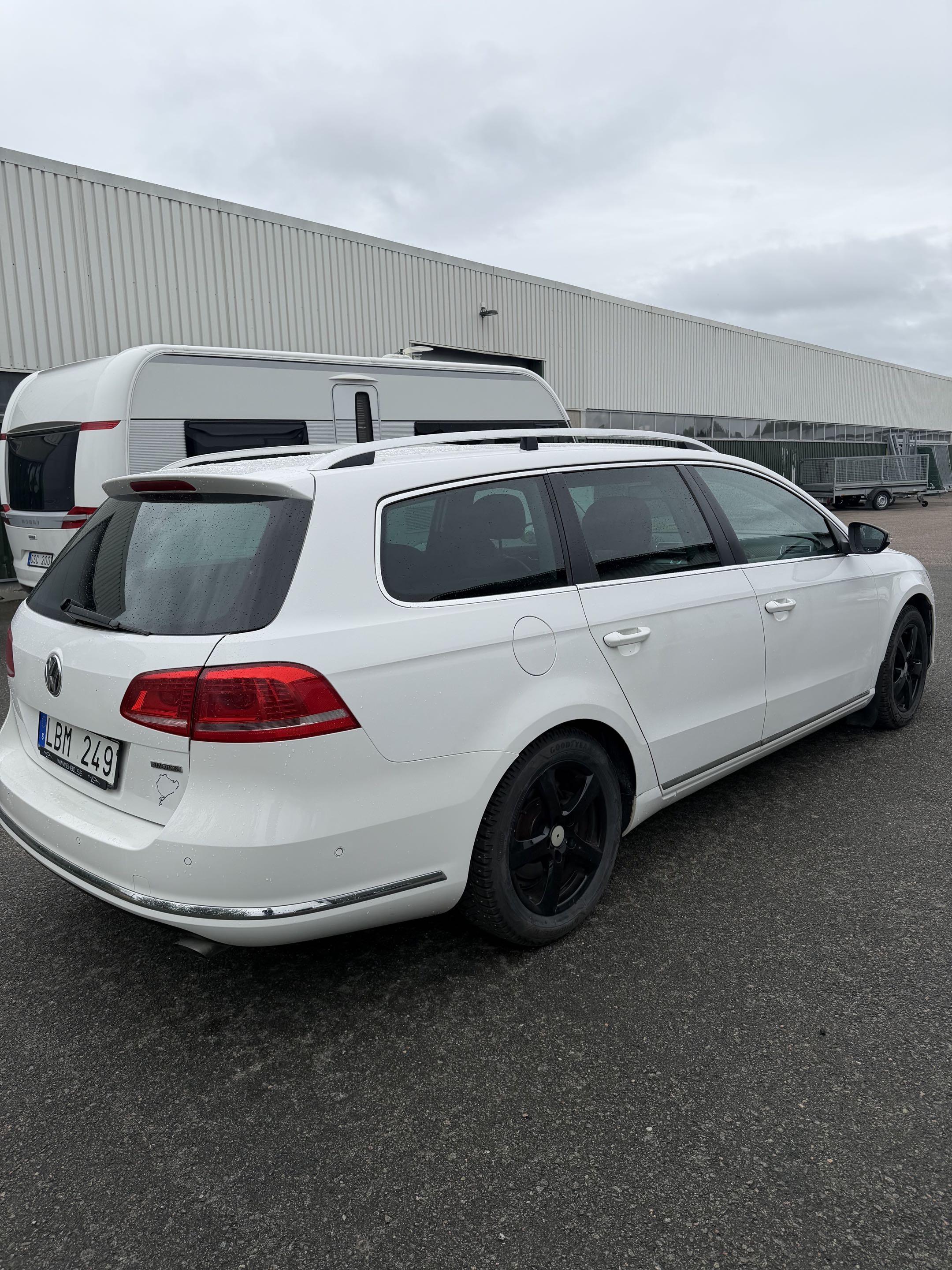Volkswagen Passat 2011, bild 5/9