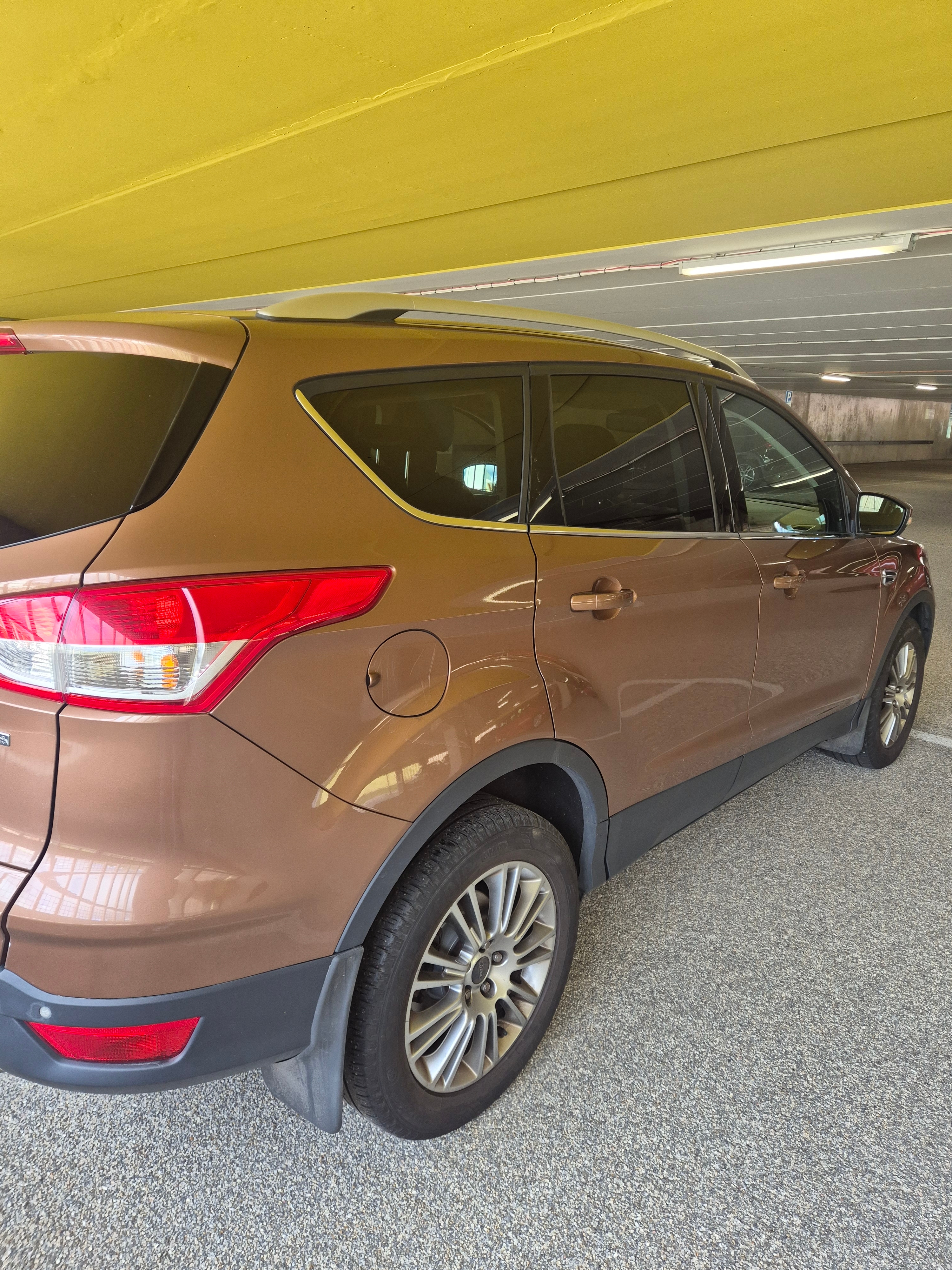 Ford Kuga 1.6 EcoBoost Manuell 2013, photo 5/10
