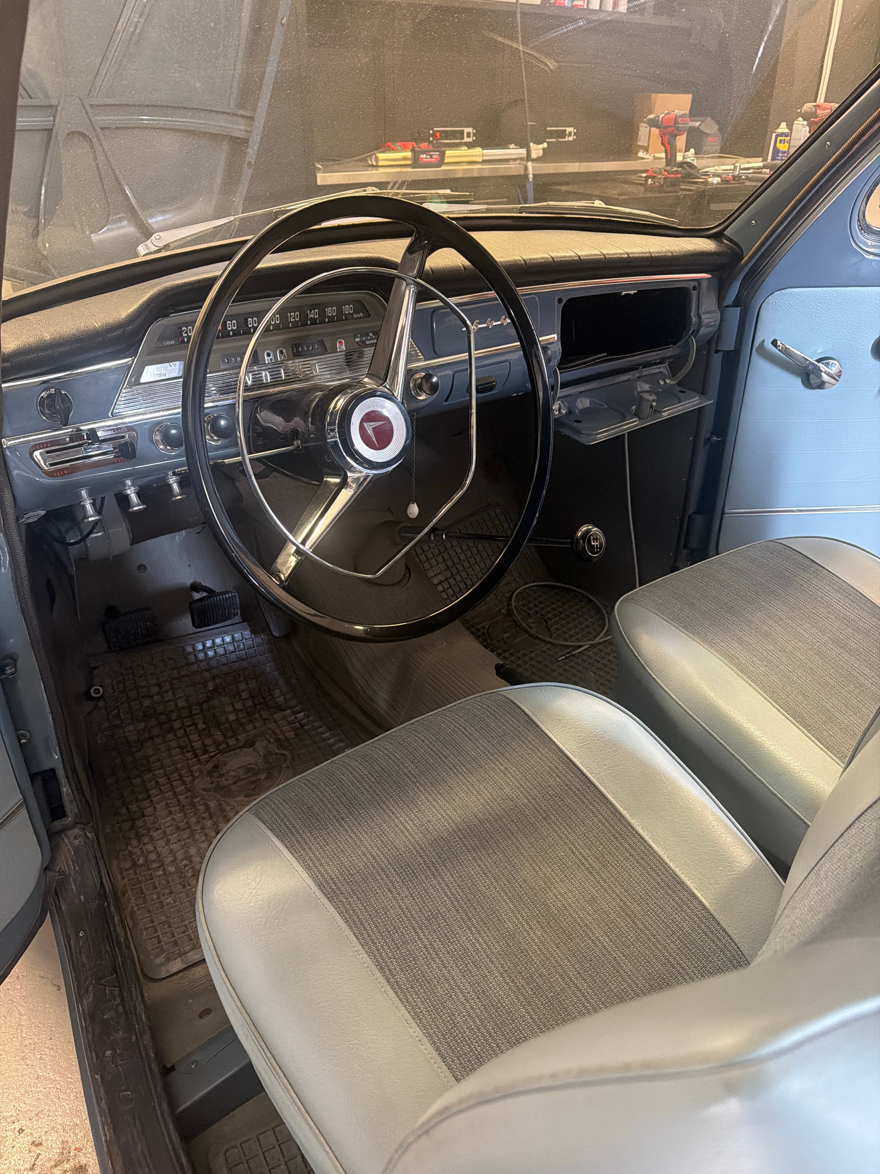 Volvo PV