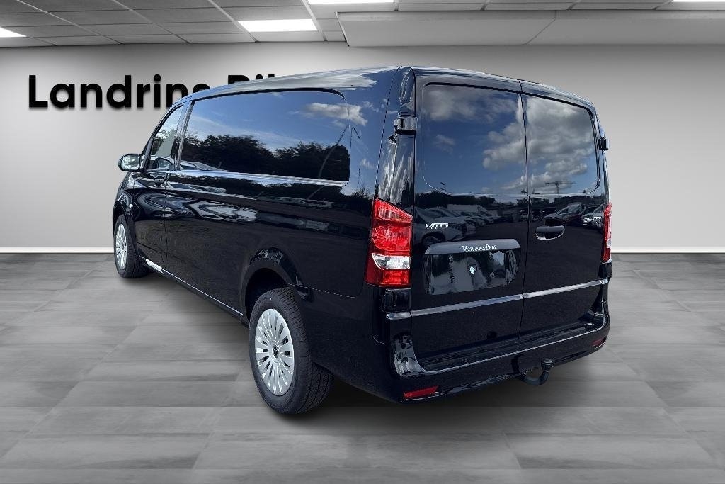 Mercedes-Benz Vito 2027, photo 6/10