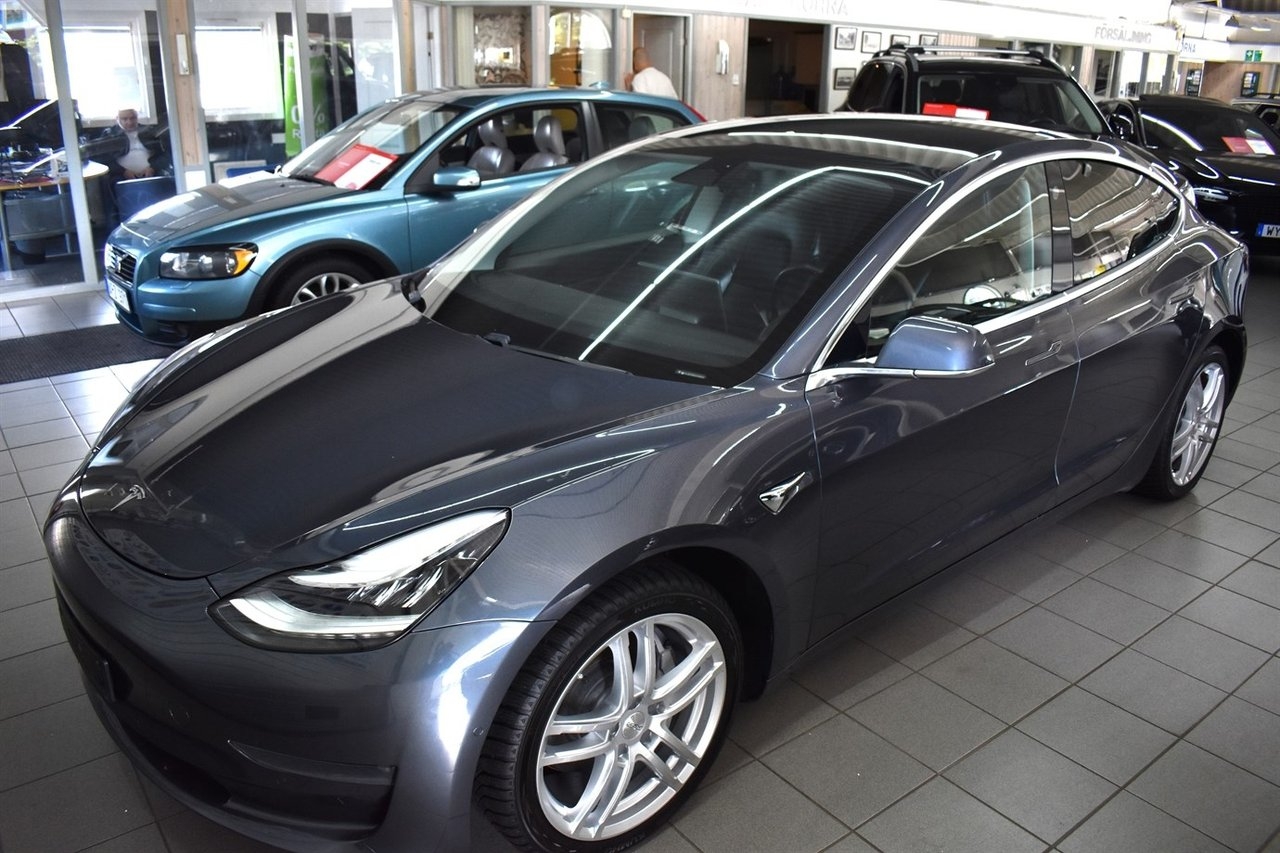 Tesla Model 3 Long Range AWD, 440hk Fsd 2020, bild 4/10