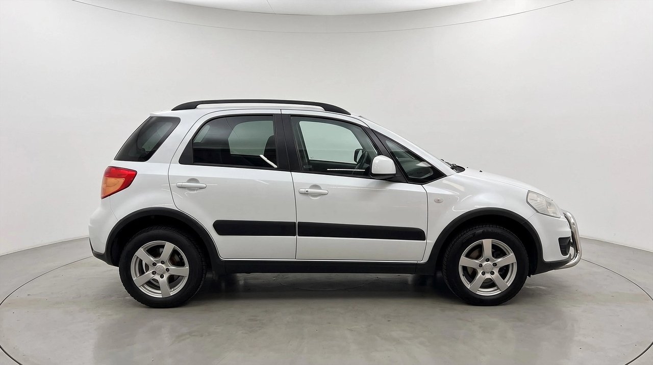Suzuki SX4 1.6 4x4 120hk 2012, bild 3/10