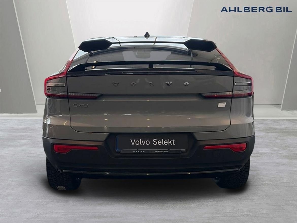 Volvo C40 2024, photo 4/10